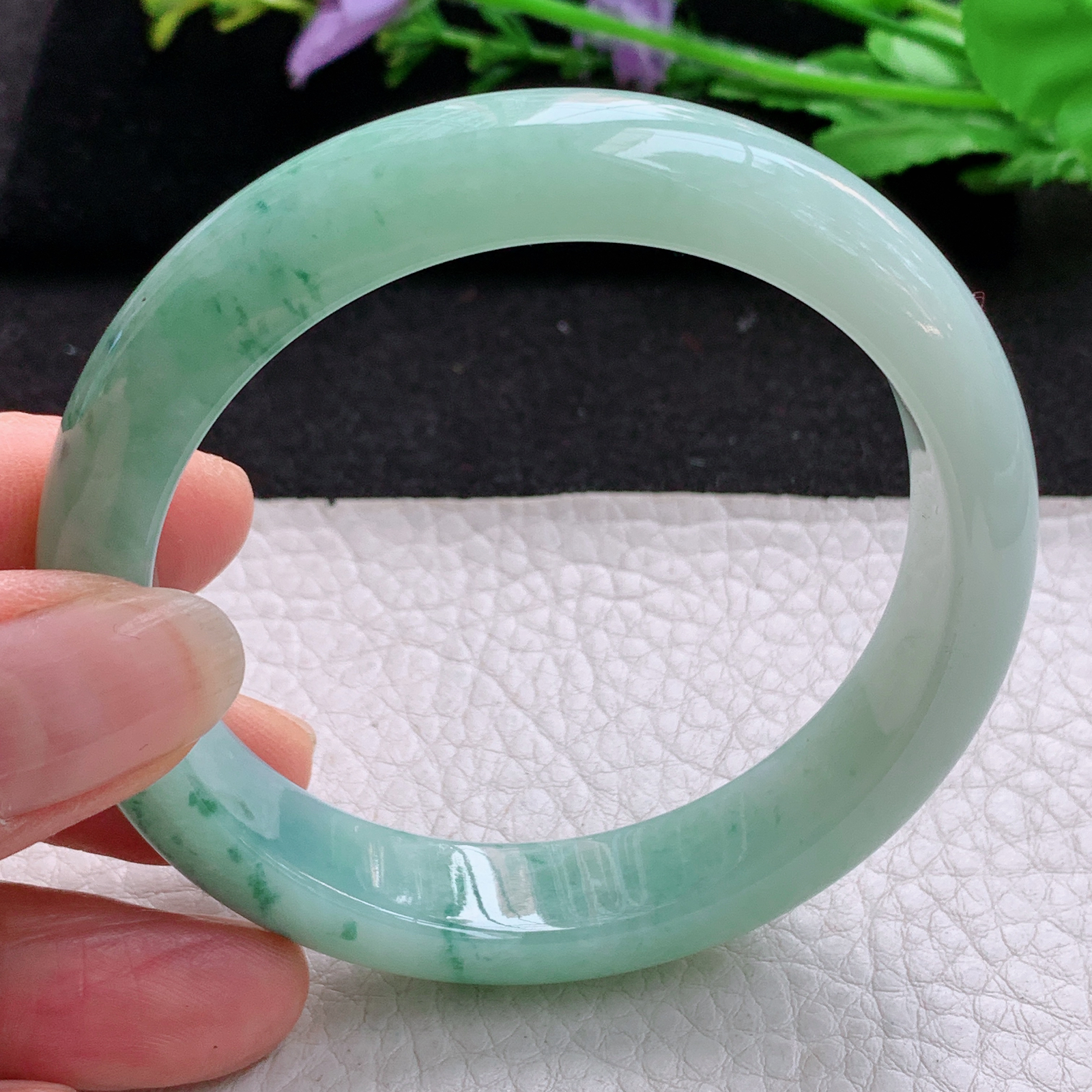 nr飘逸款56*12*8平安镯 天然缅甸翡翠A货细润飘花宽边玉手环