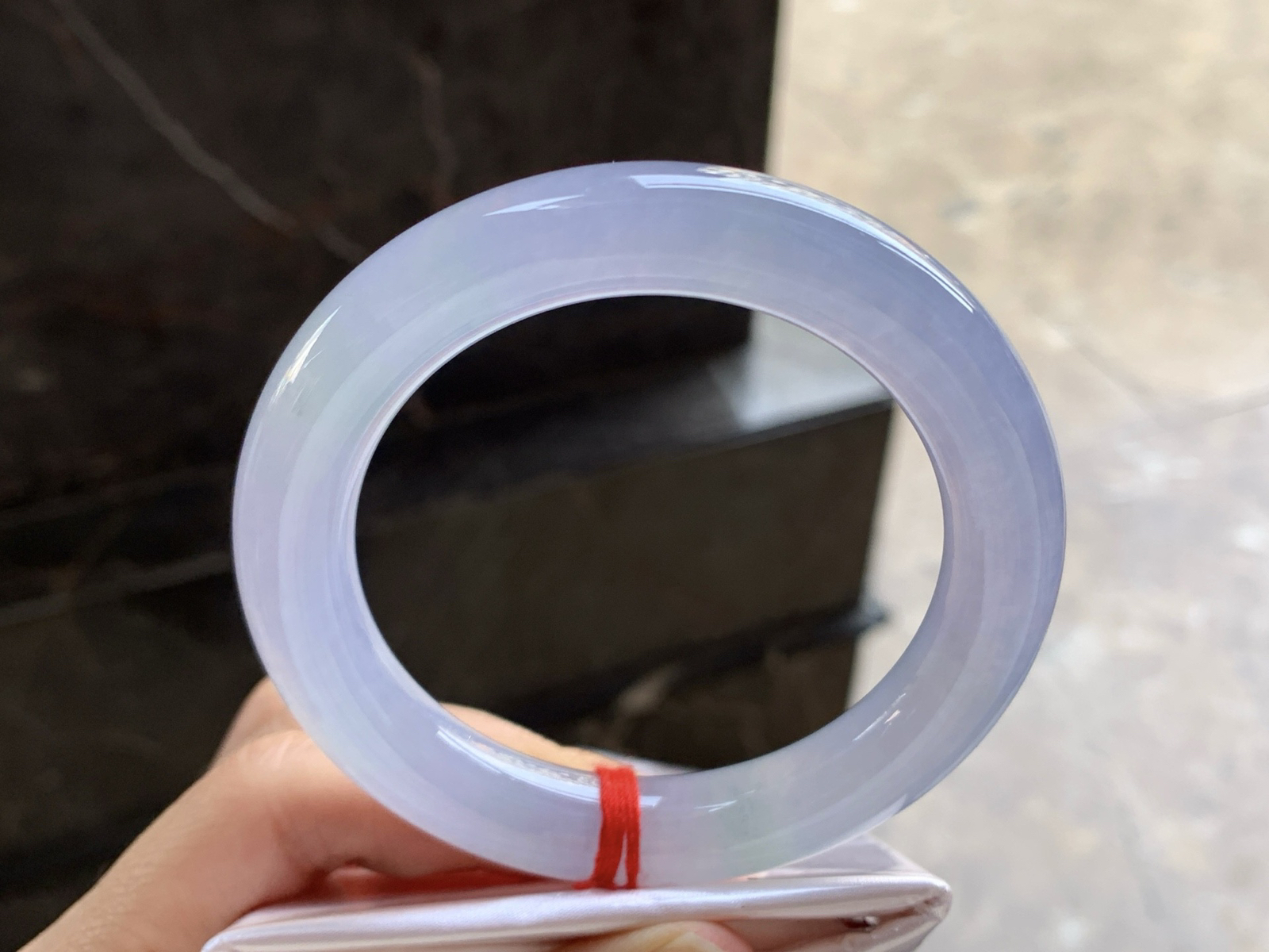 55.5-11.2

冰紫圆条手镯^_^种水好 鲜艳