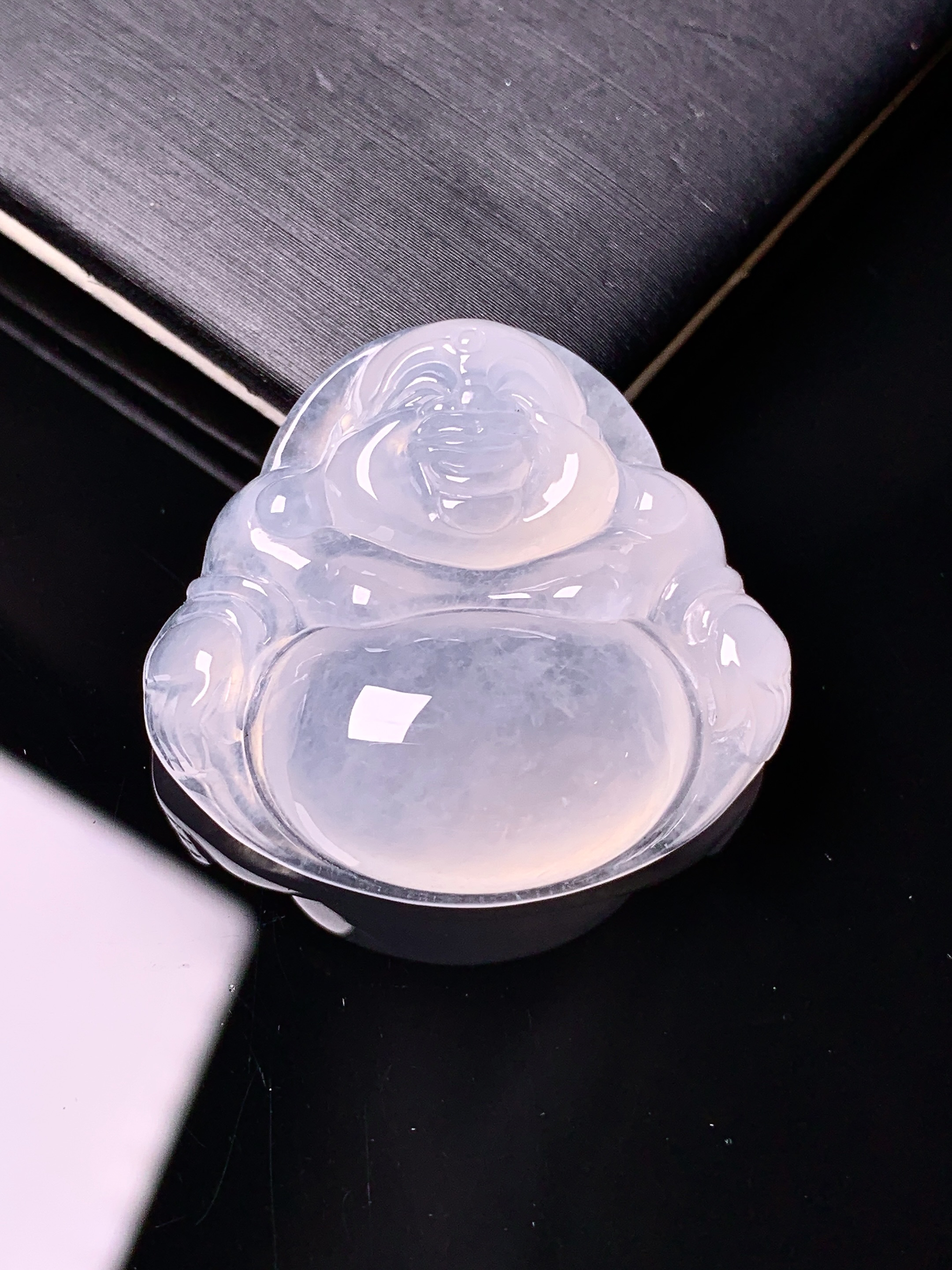 冰种佛公吊坠 玉质细腻 色泽艳丽清新 水润亮眼 整体尺寸28*30.3*8.5