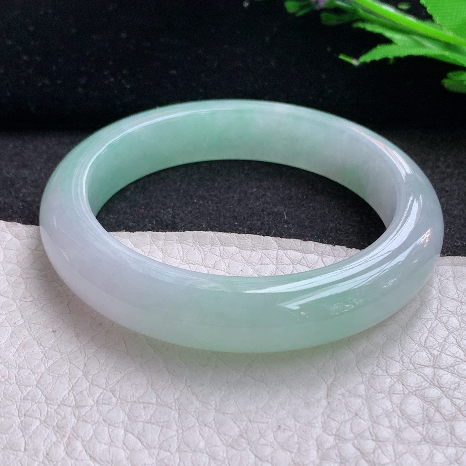 r小圈口清爽款52*11.4*8.4平安镯 天然缅甸翡翠A货冰绿宽边玉手环