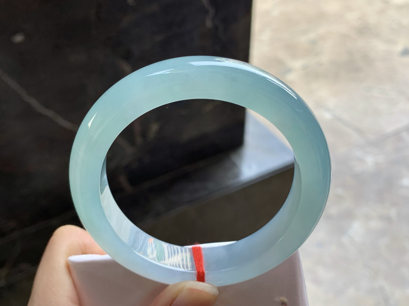 55.5-12.5-9

冰蓝手镯^_^清透 水润