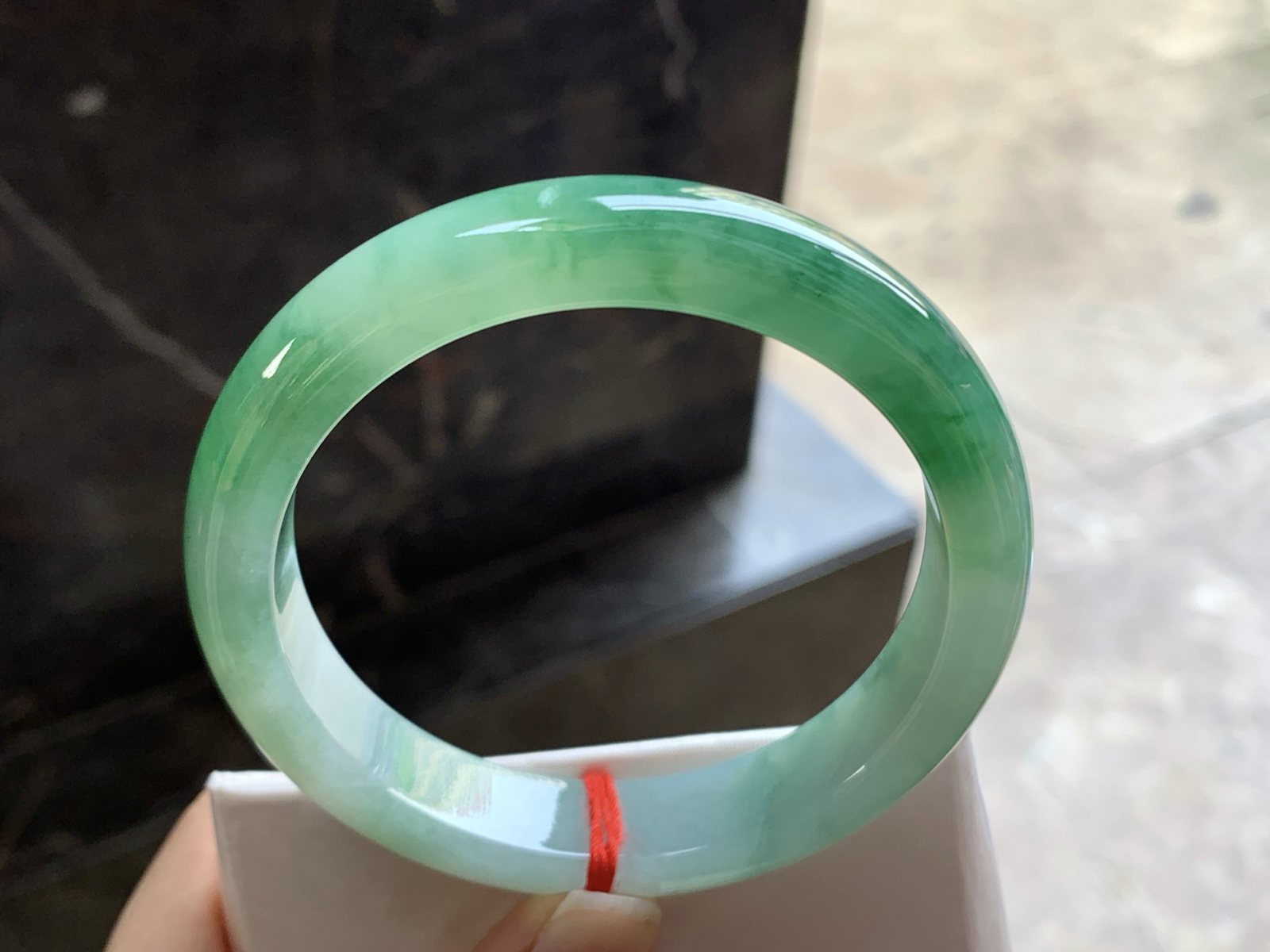 58-12.3-8.2

辣绿色手镯^_^浓郁 鲜艳