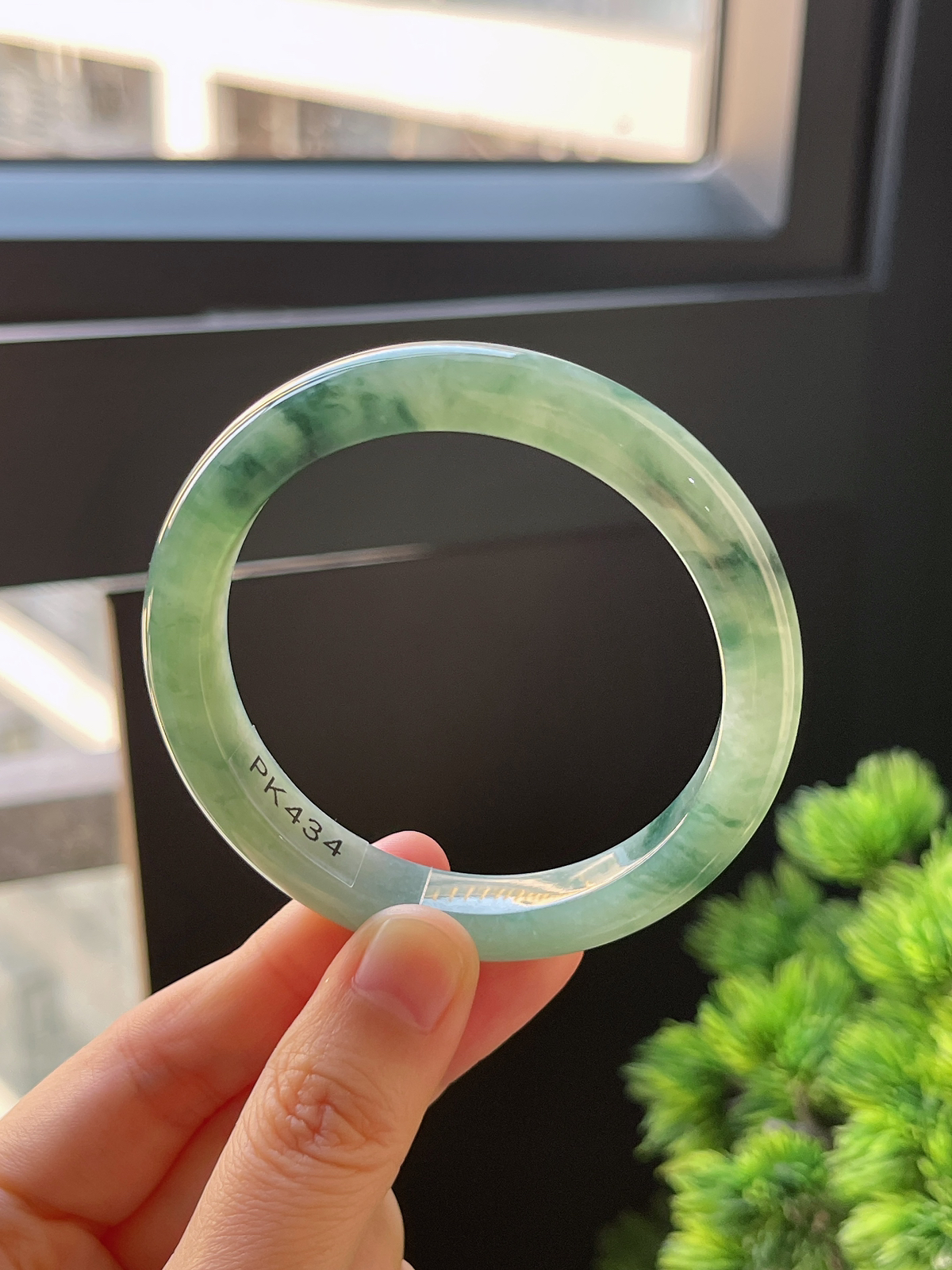 正圈54.2圈口，翡翠糯化种灰绿色手镯