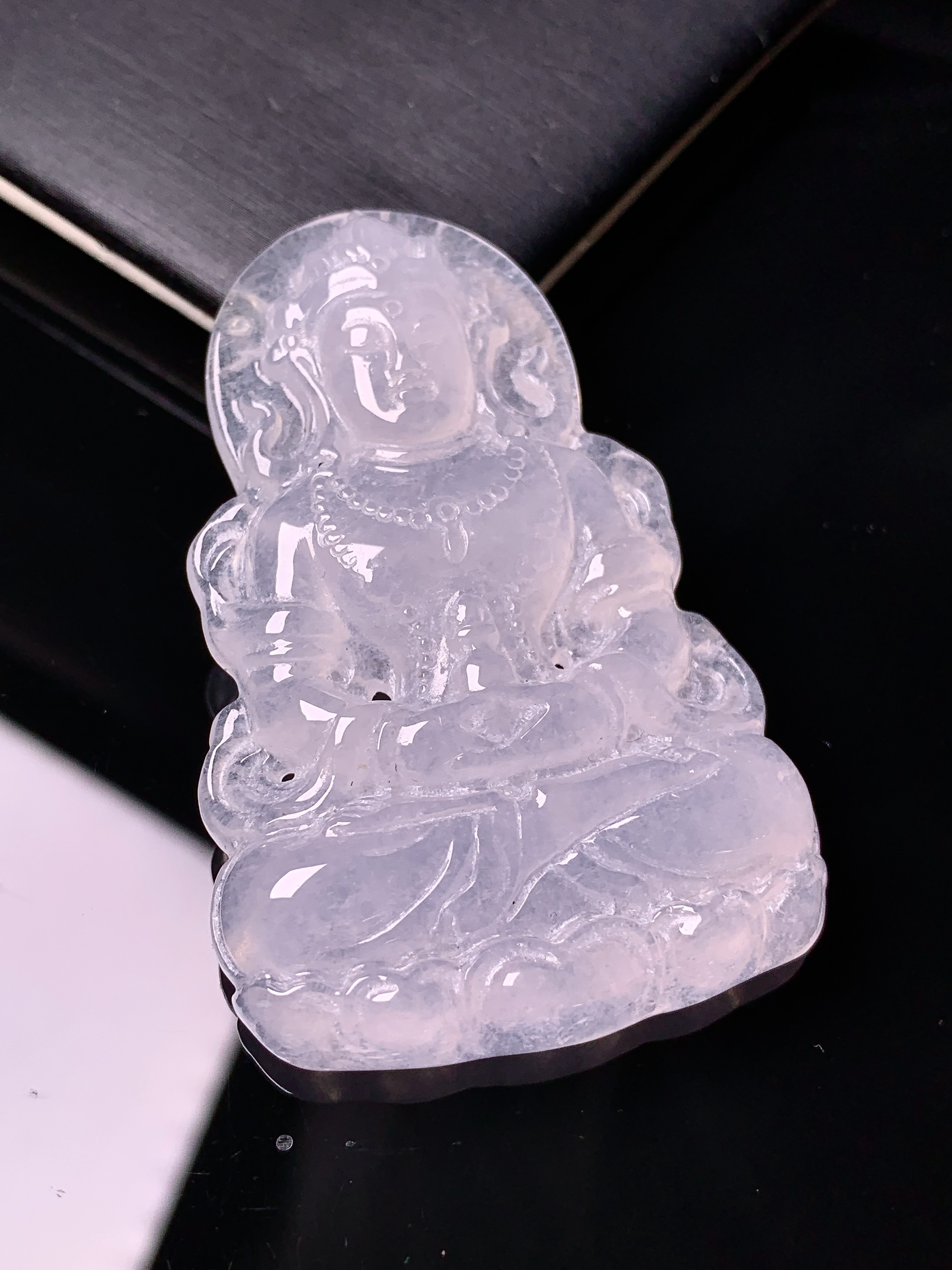 冰种度母观音菩萨吊坠 玉质细腻 色泽艳丽清新 水润亮眼 整体尺寸55.8*36.5*7.5