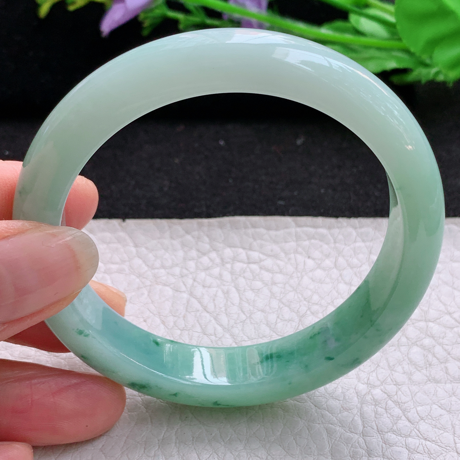 nr飘逸款56*12*8平安镯 天然缅甸翡翠A货细润飘花宽边玉手环