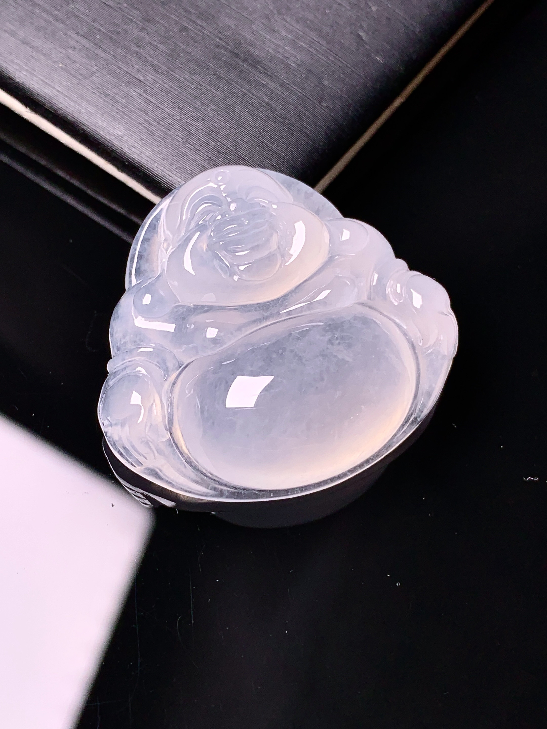 冰种佛公吊坠 玉质细腻 色泽艳丽清新 水润亮眼 整体尺寸28*30.3*8.5