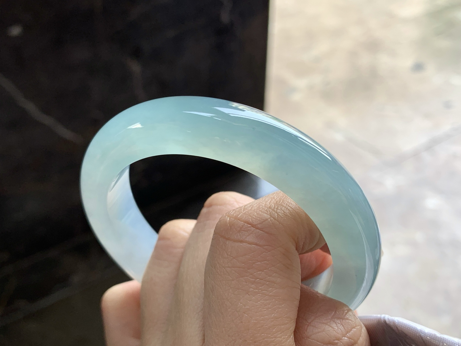 55.5-12.5-9

冰蓝手镯^_^清透 水润