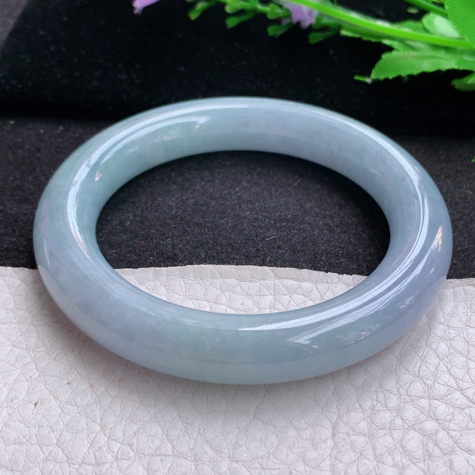 z实拍55*11.2胖圆镯 天然缅甸翡翠A货胶感紫罗兰圆条玉手环