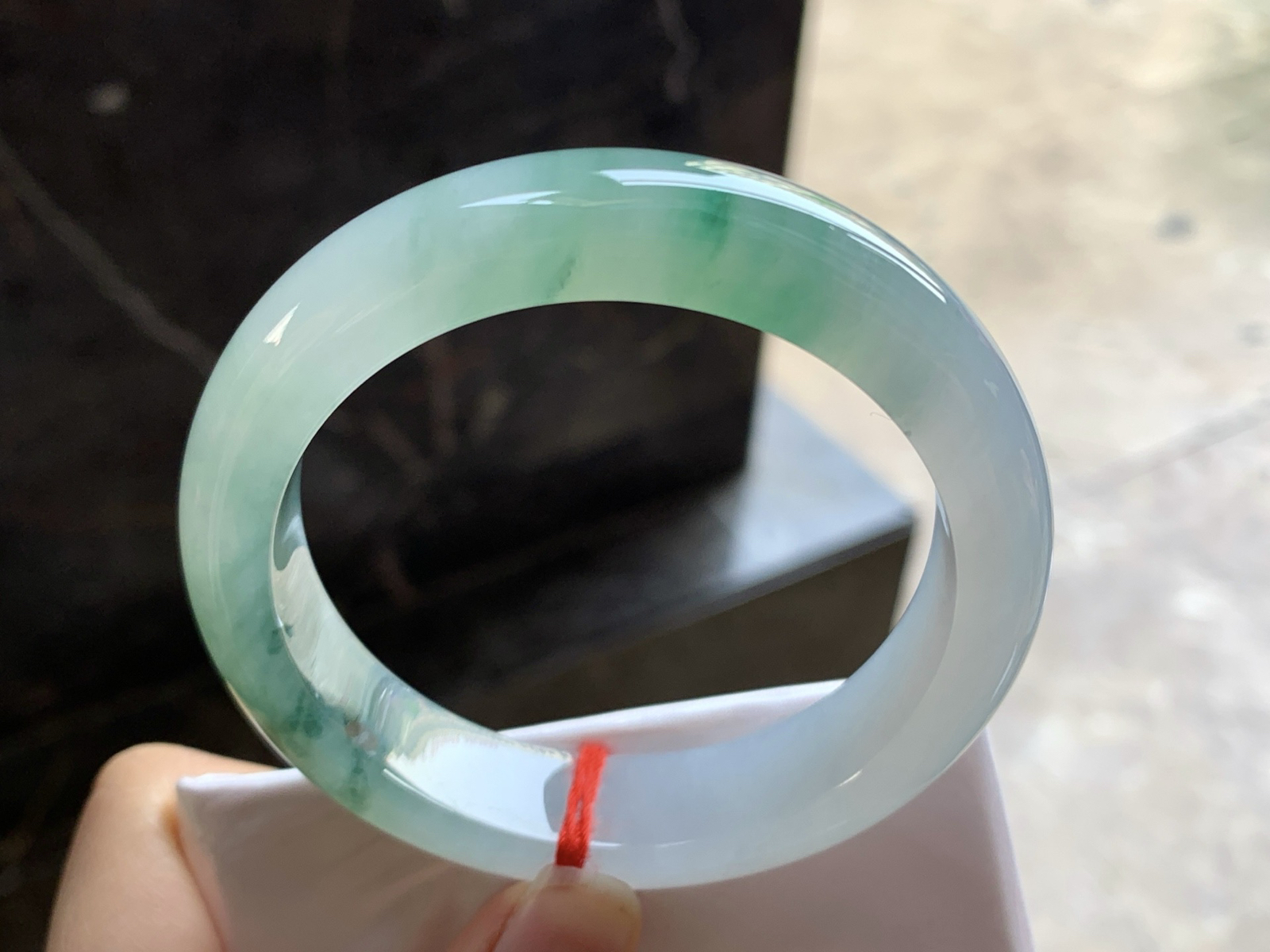 55-13-8.6

绿花手镯^_^清新细腻