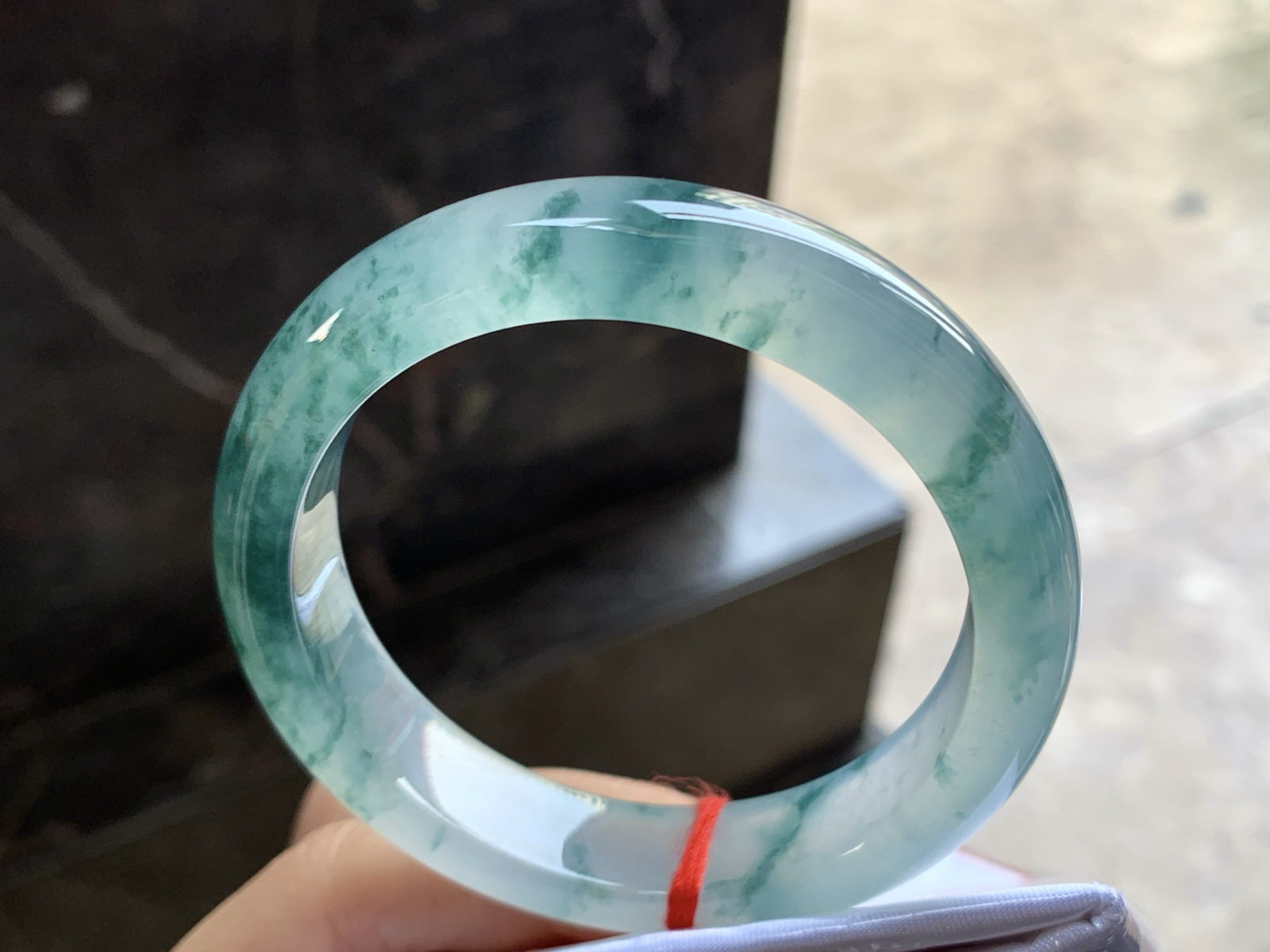 55-12.5-8.5

冰种蓝花手镯^_^飘花浓郁 冰透