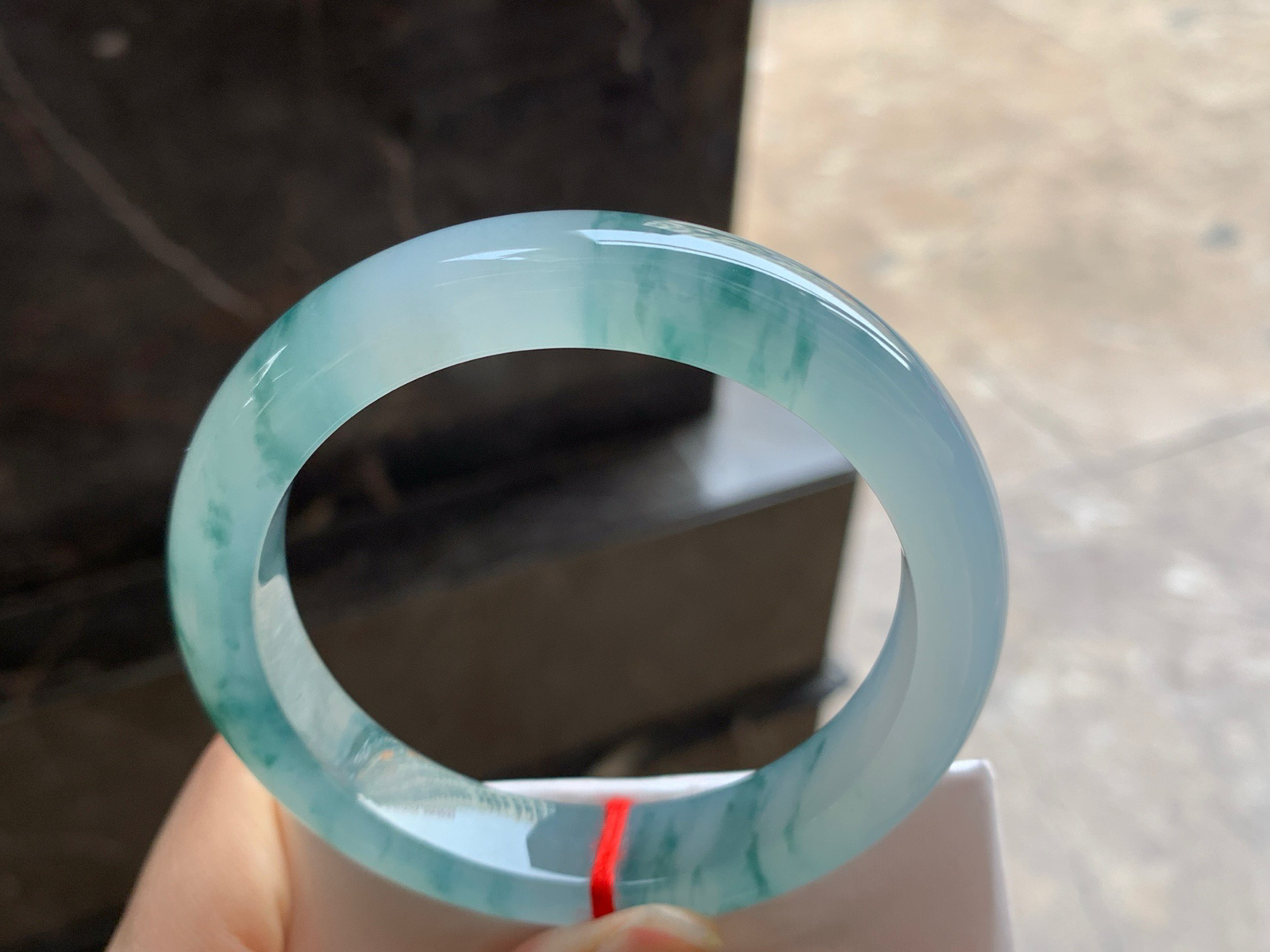 57.5-12.5-9

冰种蓝花手飘花灵韵