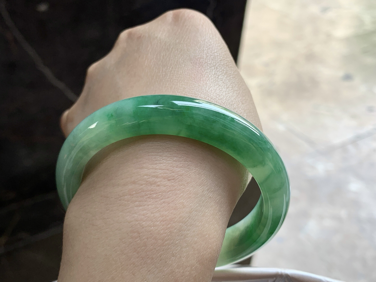 58-12.3-8.2

辣绿色手镯^_^浓郁 鲜艳