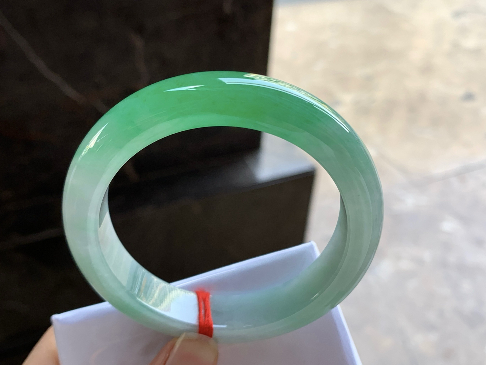 57-12.8-9.5

阳绿色手镯^_^颜色好看 鲜艳细腻