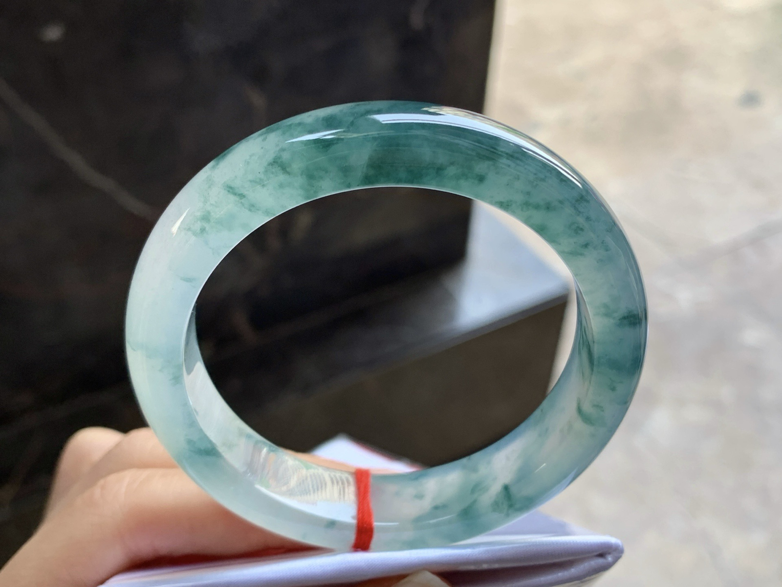 55-12.5-8.5

冰种蓝花手镯^_^飘花浓郁 冰透