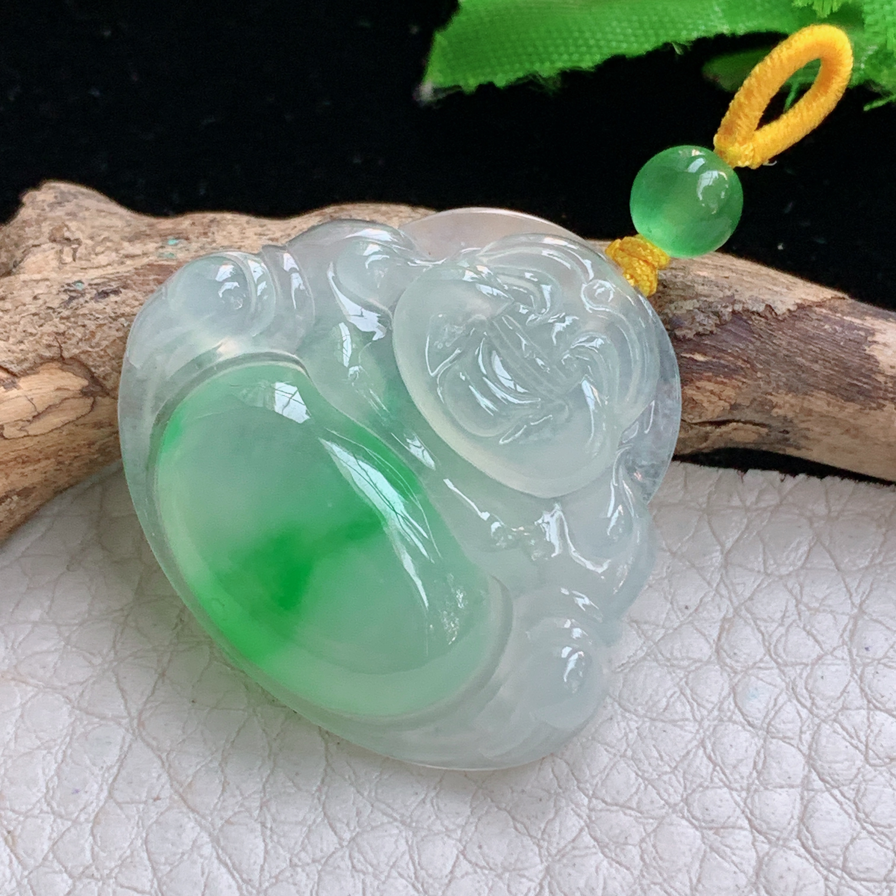 gp 实拍29.8*33.3*6缅甸天然翡翠冰种阳绿佛公吊坠精品弥勒佛像玉坠