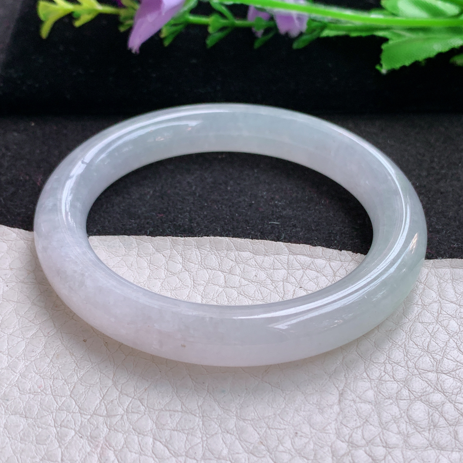 yh白月光款53.5*10*9.3美人镯 天然缅甸翡翠A货细润纯美圆条叮当镯