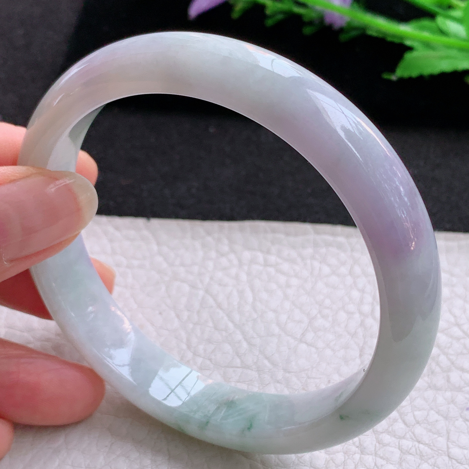 p大圈口62.5*13*8平安镯 天然缅甸翡翠A货春带彩水润宽边玉手环