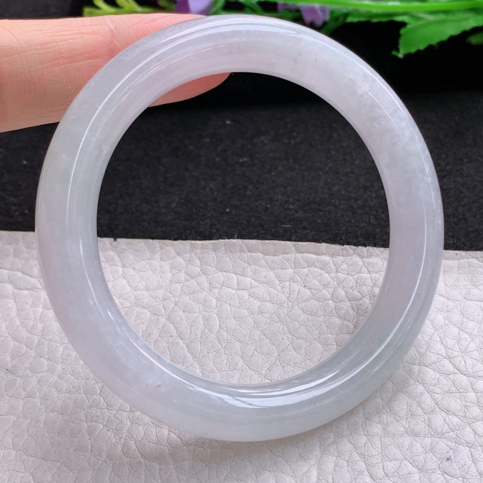 yh白月光款53.5*10*9.3美人镯 天然缅甸翡翠A货细润纯美圆条叮当镯