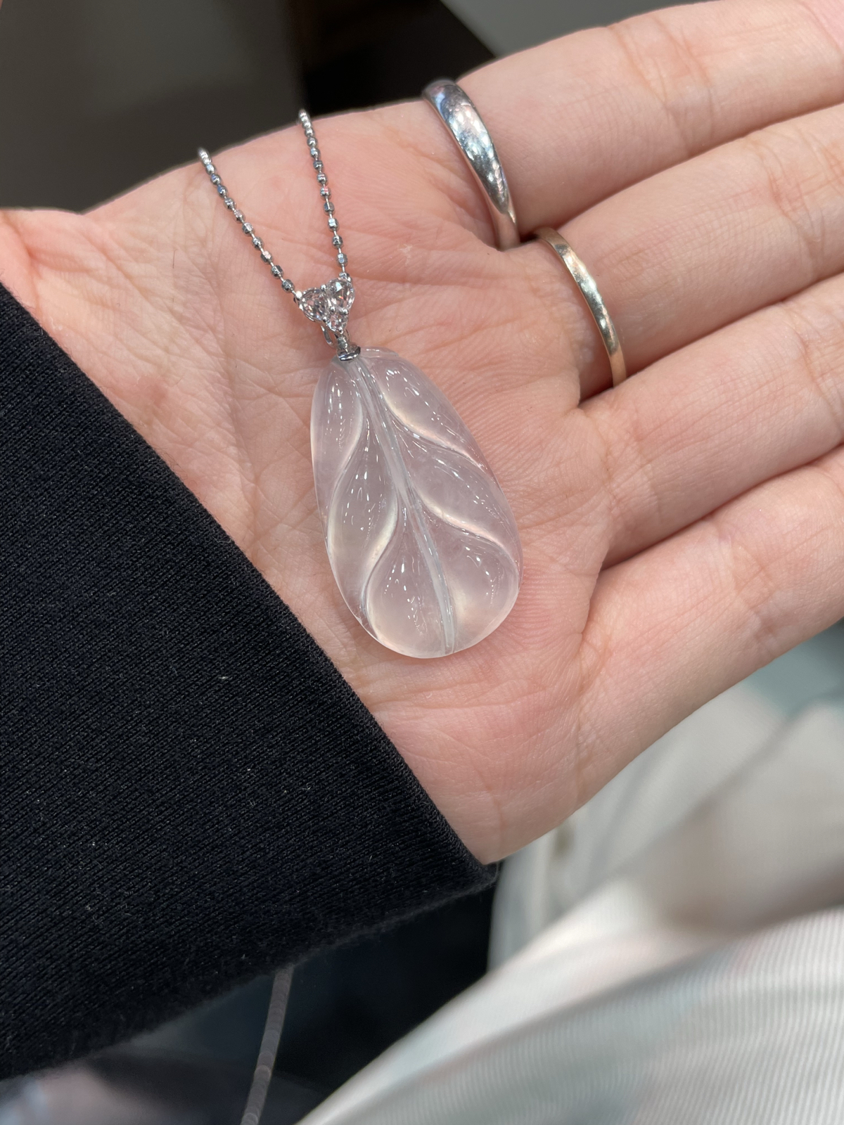 白冰 起光 羽毛叶吊坠

18k金扣头