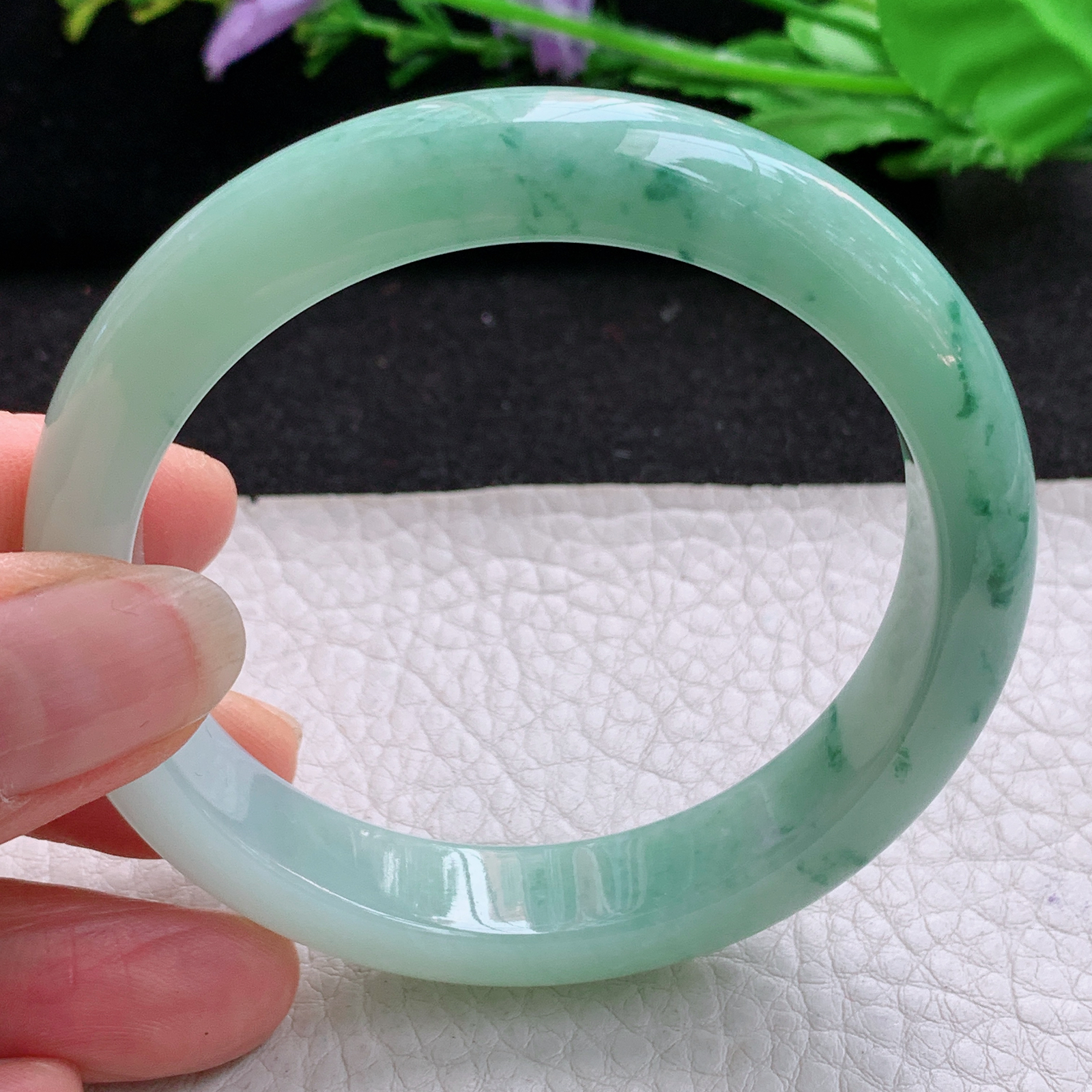 nr飘逸款56*12*8平安镯 天然缅甸翡翠A货细润飘花宽边玉手环