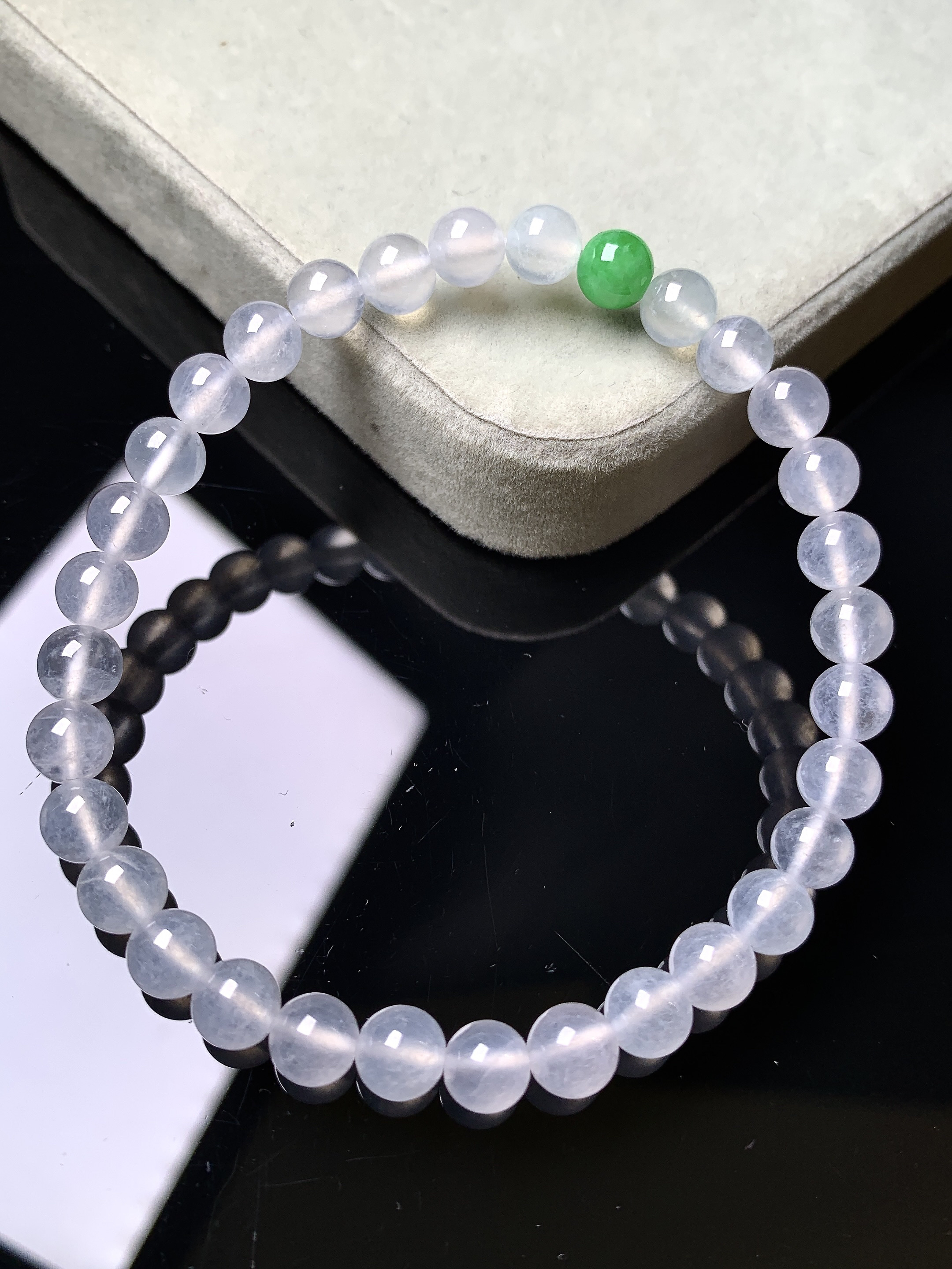 冰种圆珠手链 玉质细腻 色泽艳丽清新 整体尺寸6