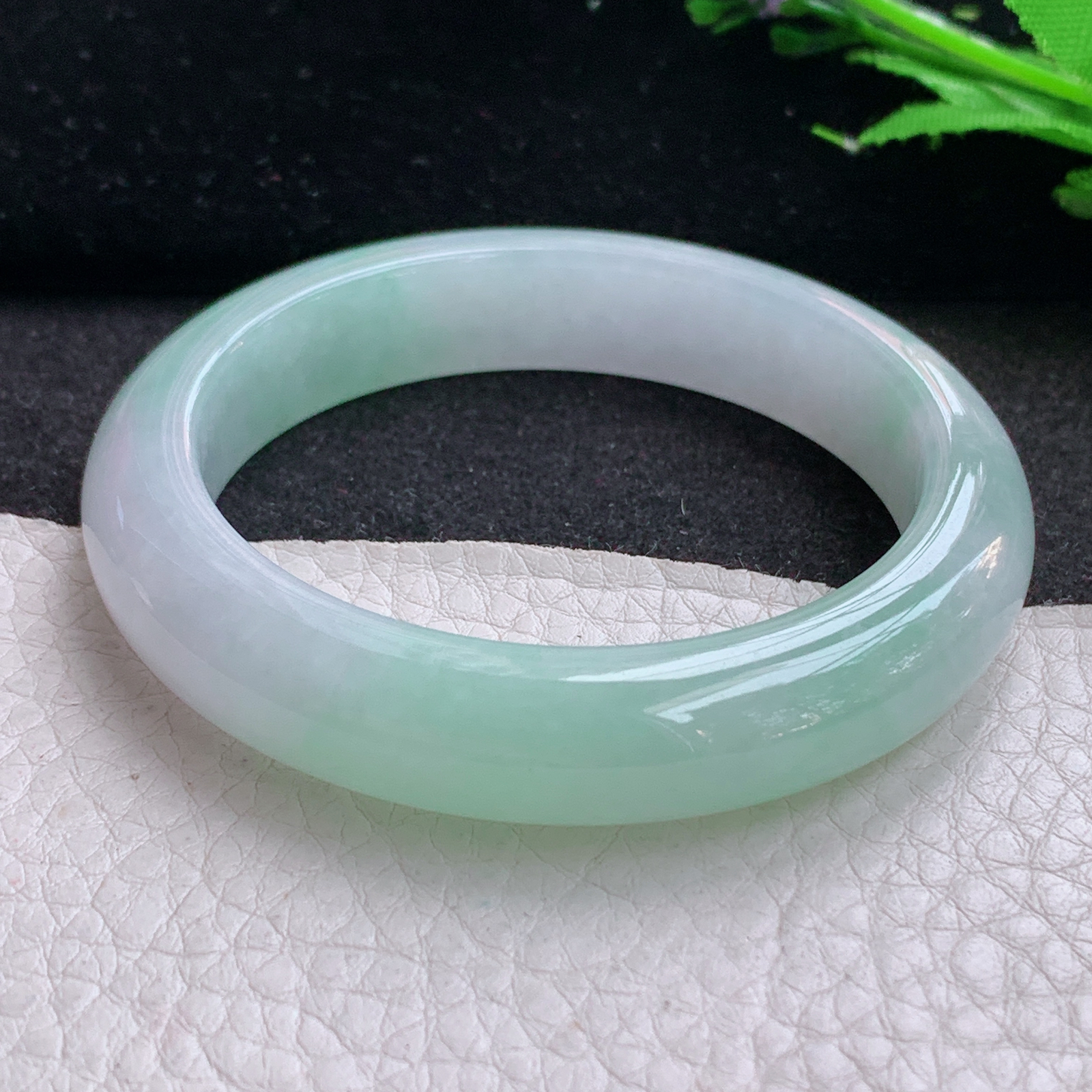 r小圈口清爽款52*11.4*8.4平安镯 天然缅甸翡翠A货冰绿宽边玉手环