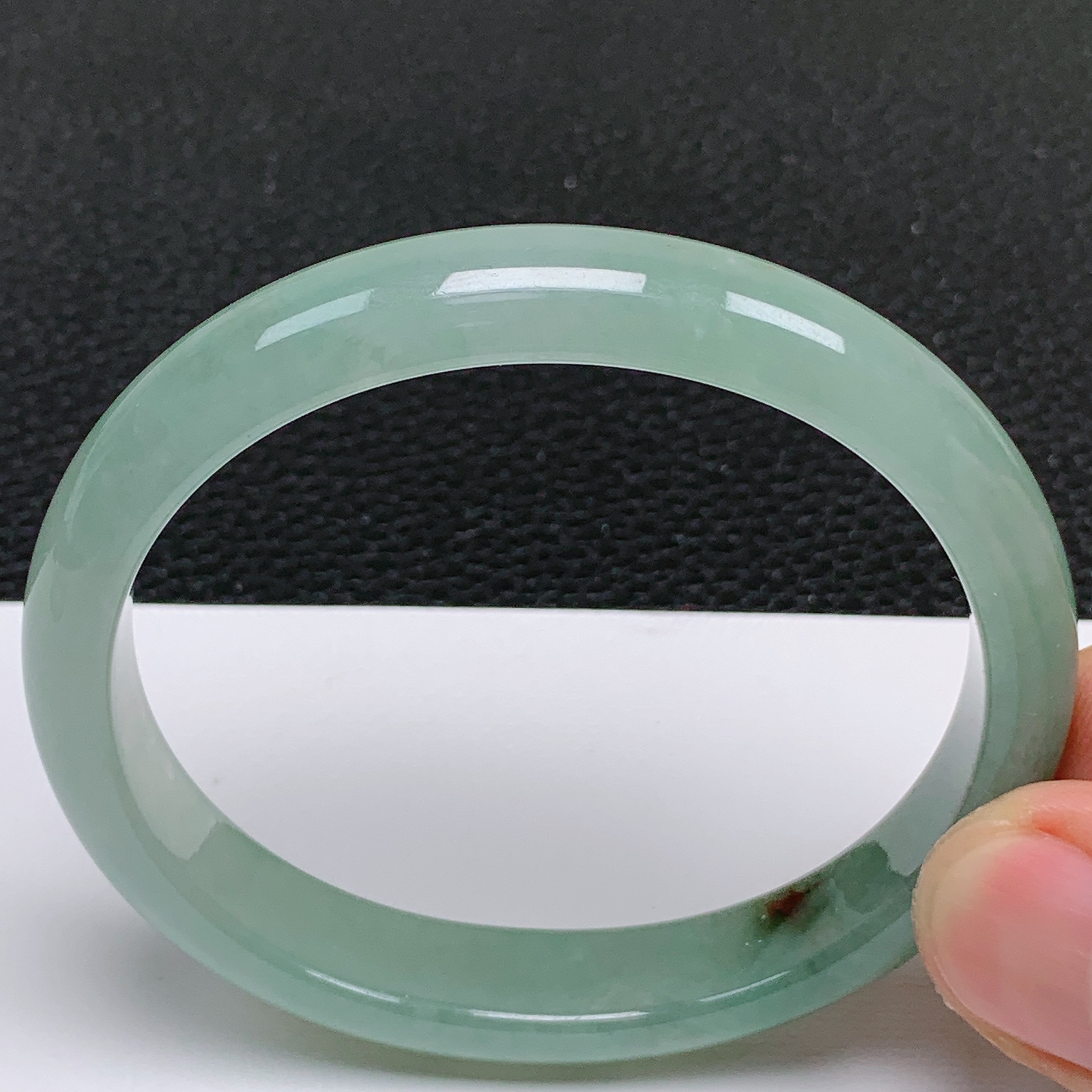 天然翡翠老坑冰润满绿贵妃手镯 尺寸55.2*49.2*11*6.6mm