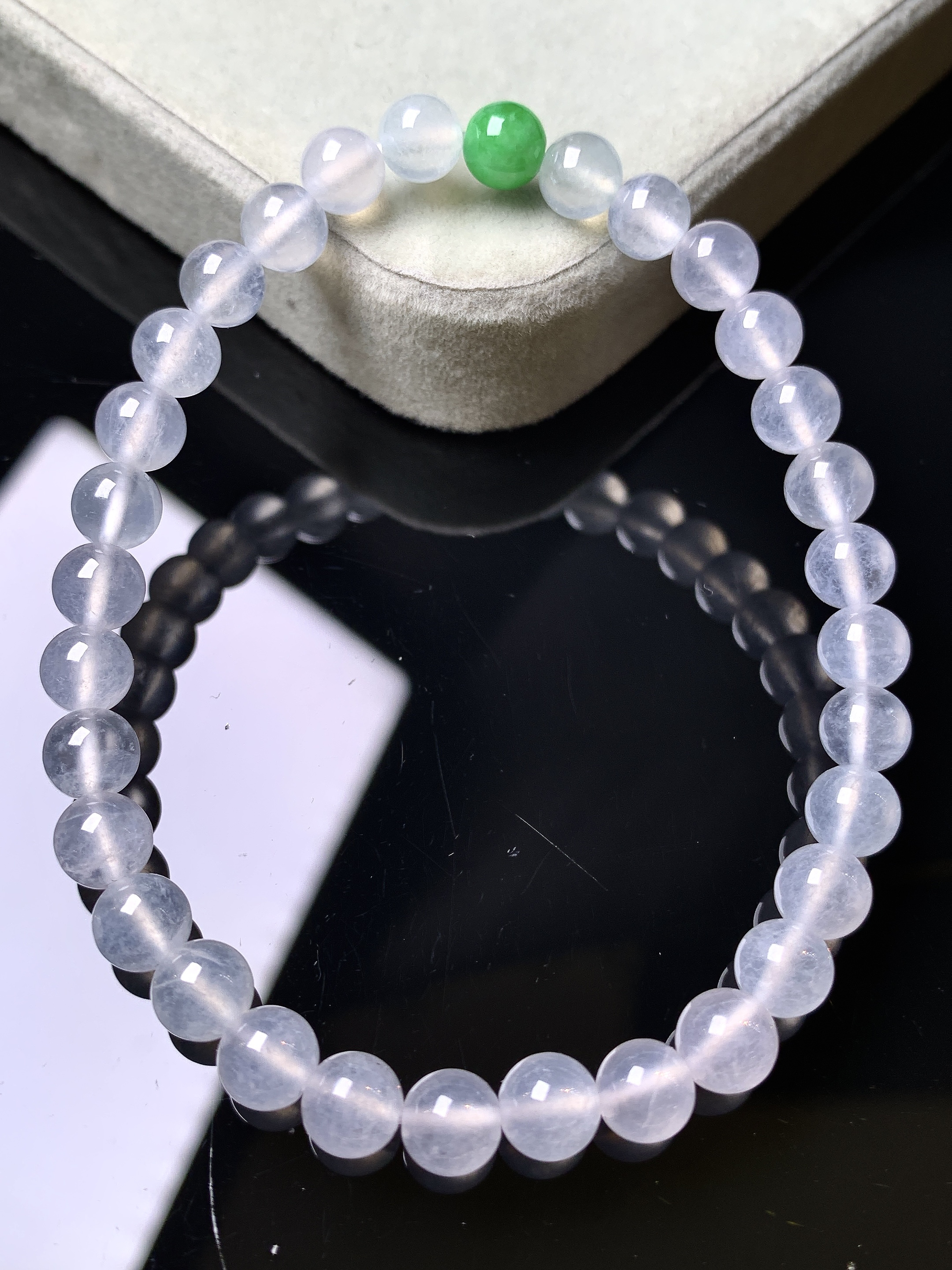 冰种圆珠手链 玉质细腻 色泽艳丽清新 整体尺寸6