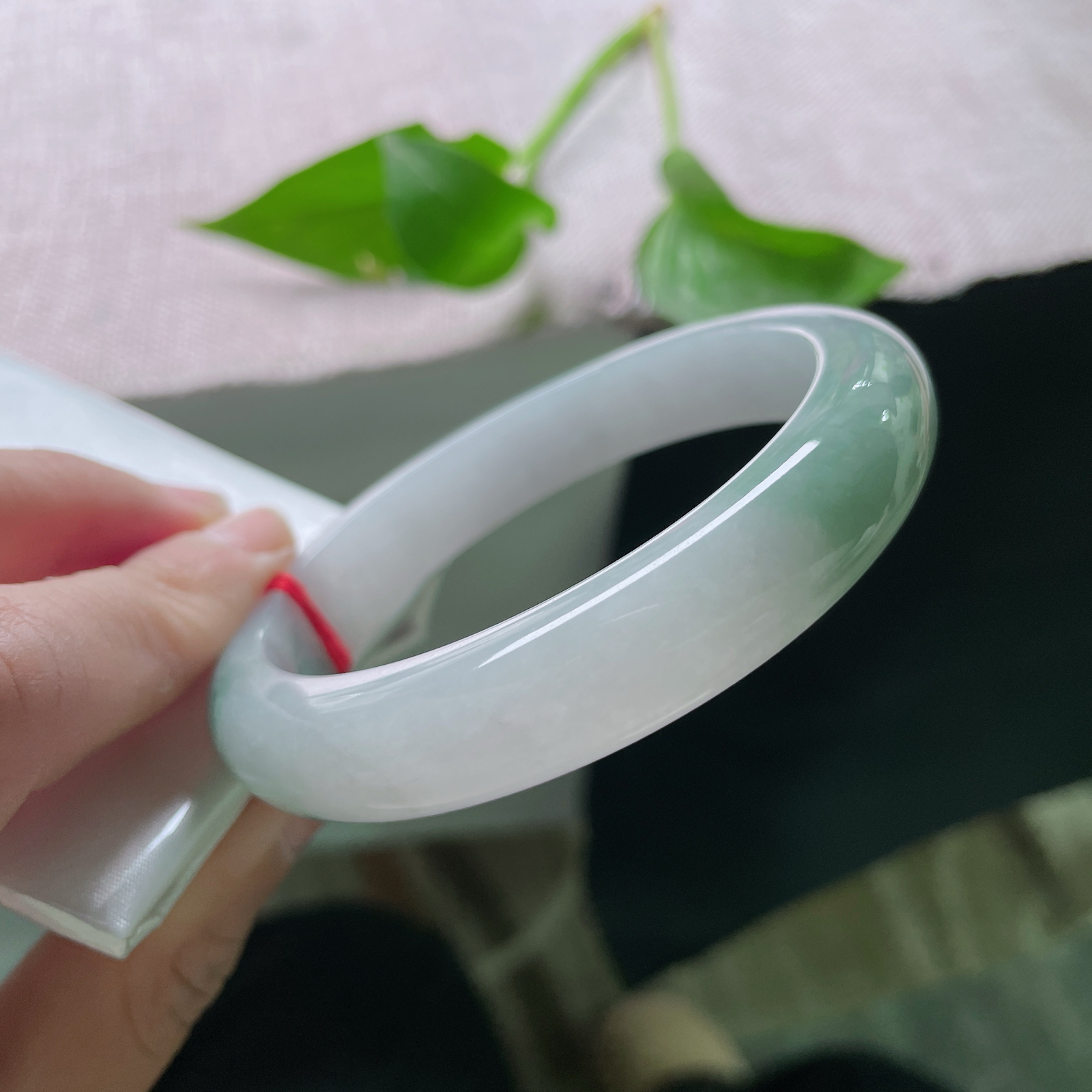 60.8/12.2/8.4，飘色正圈，大圈口，双色交织在一起，温柔又复古