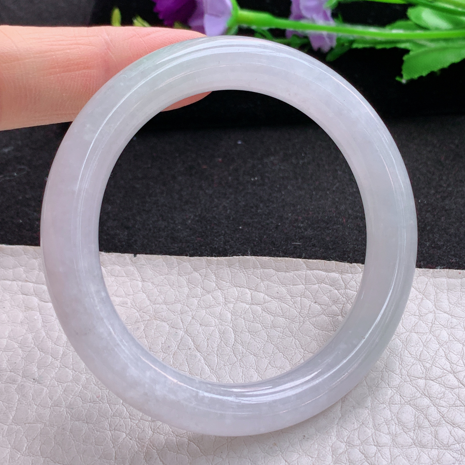 yh白月光款53.5*10*9.3美人镯 天然缅甸翡翠A货细润纯美圆条叮当镯