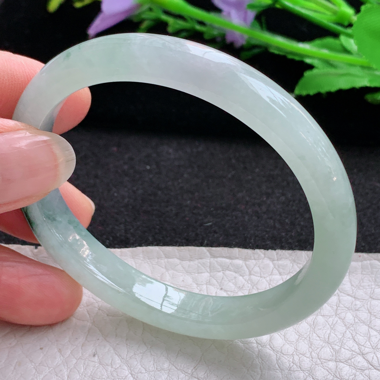 z实拍54*46.5*9*6.8贵妃镯 天然缅甸翡翠A货冰飘花蛋形宽边玉手环