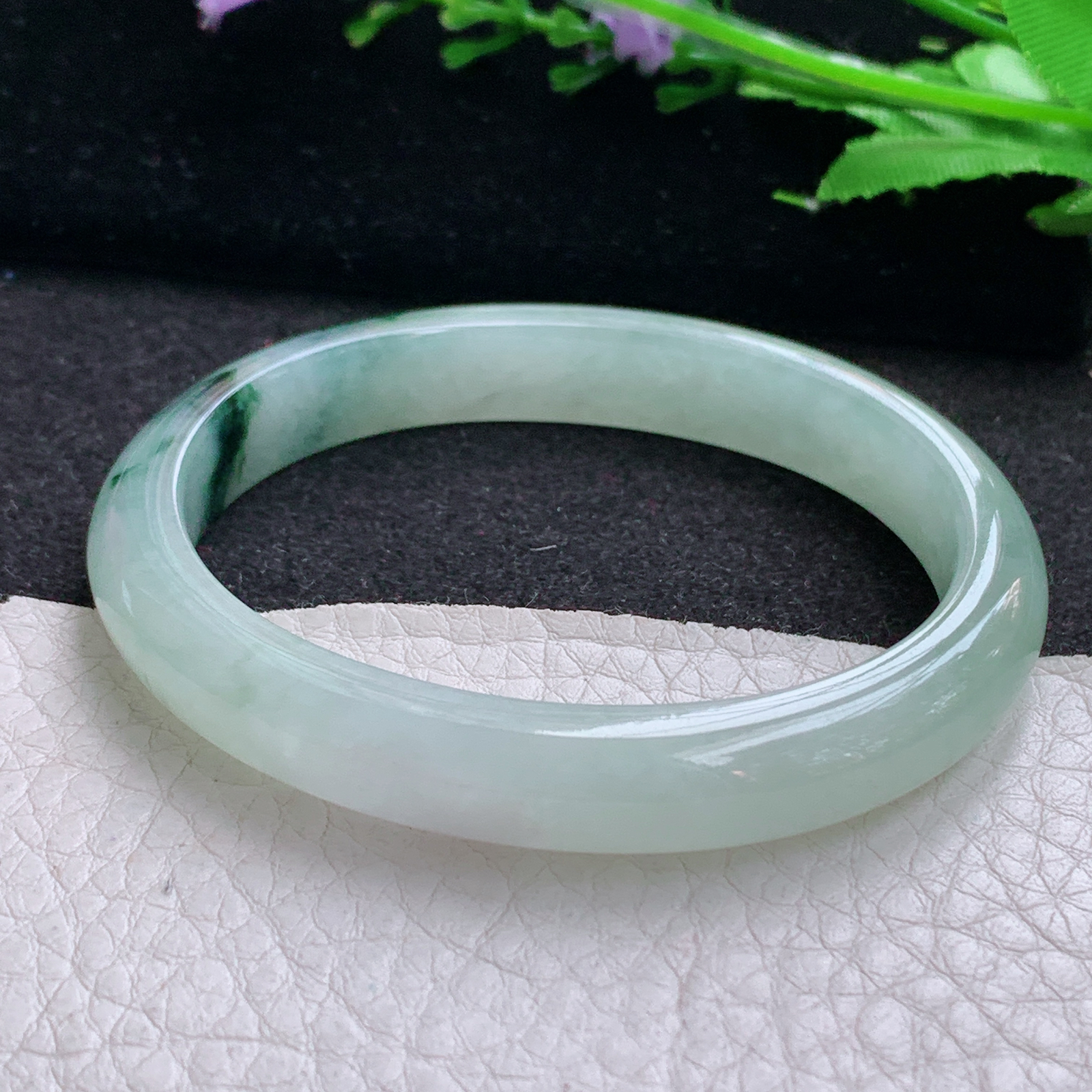 z实拍54*46.5*9*6.8贵妃镯 天然缅甸翡翠A货冰飘花蛋形宽边玉手环