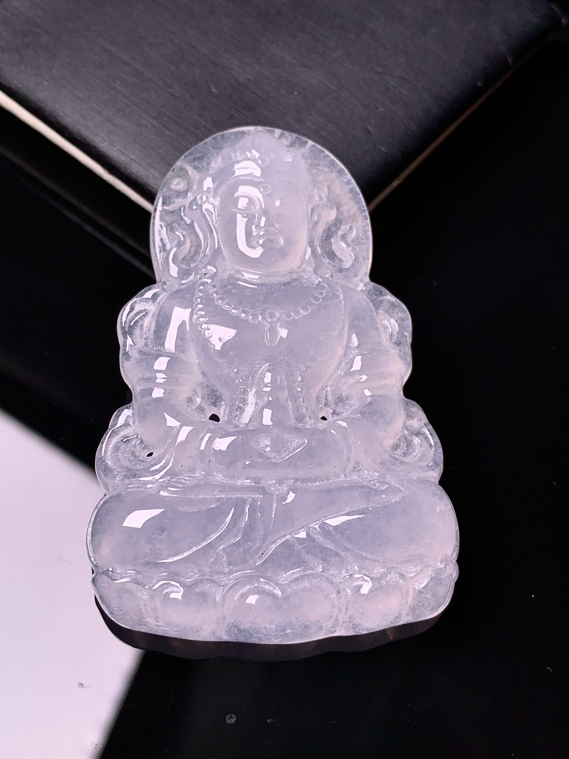 冰种度母观音菩萨吊坠 玉质细腻 色泽艳丽清新 水润亮眼 整体尺寸55.8*36.5*7.5