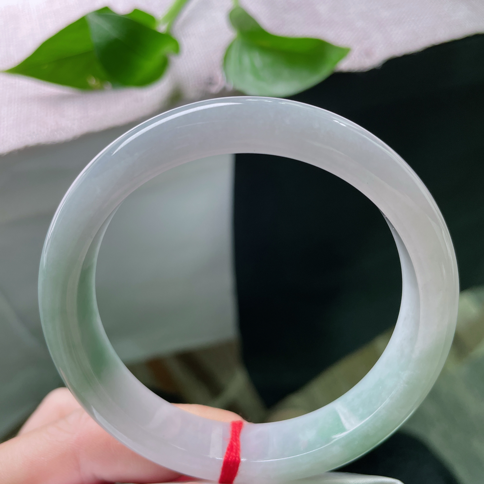 60.8/12.2/8.4，飘色正圈，大圈口，双色交织在一起，温柔又复古