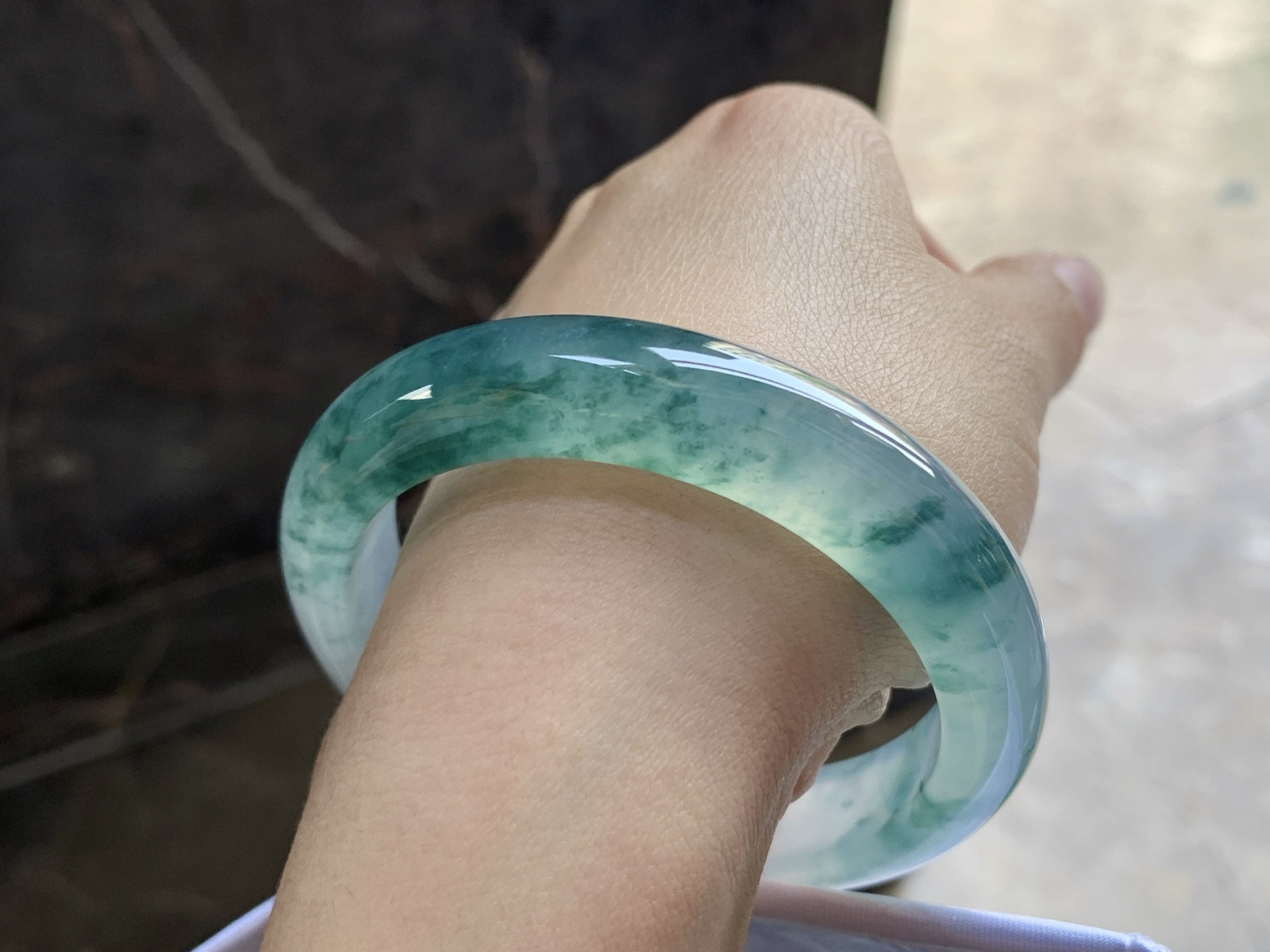 55-12.5-8.5

冰种蓝花手镯^_^飘花浓郁 冰透