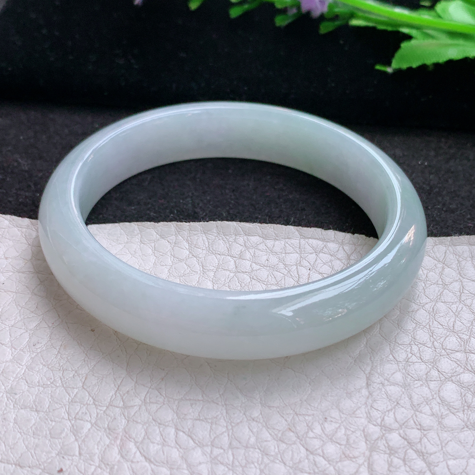 xx小圈口52*11.3*7平安镯 天然缅甸翡翠A货冰胶纯美宽边玉手环