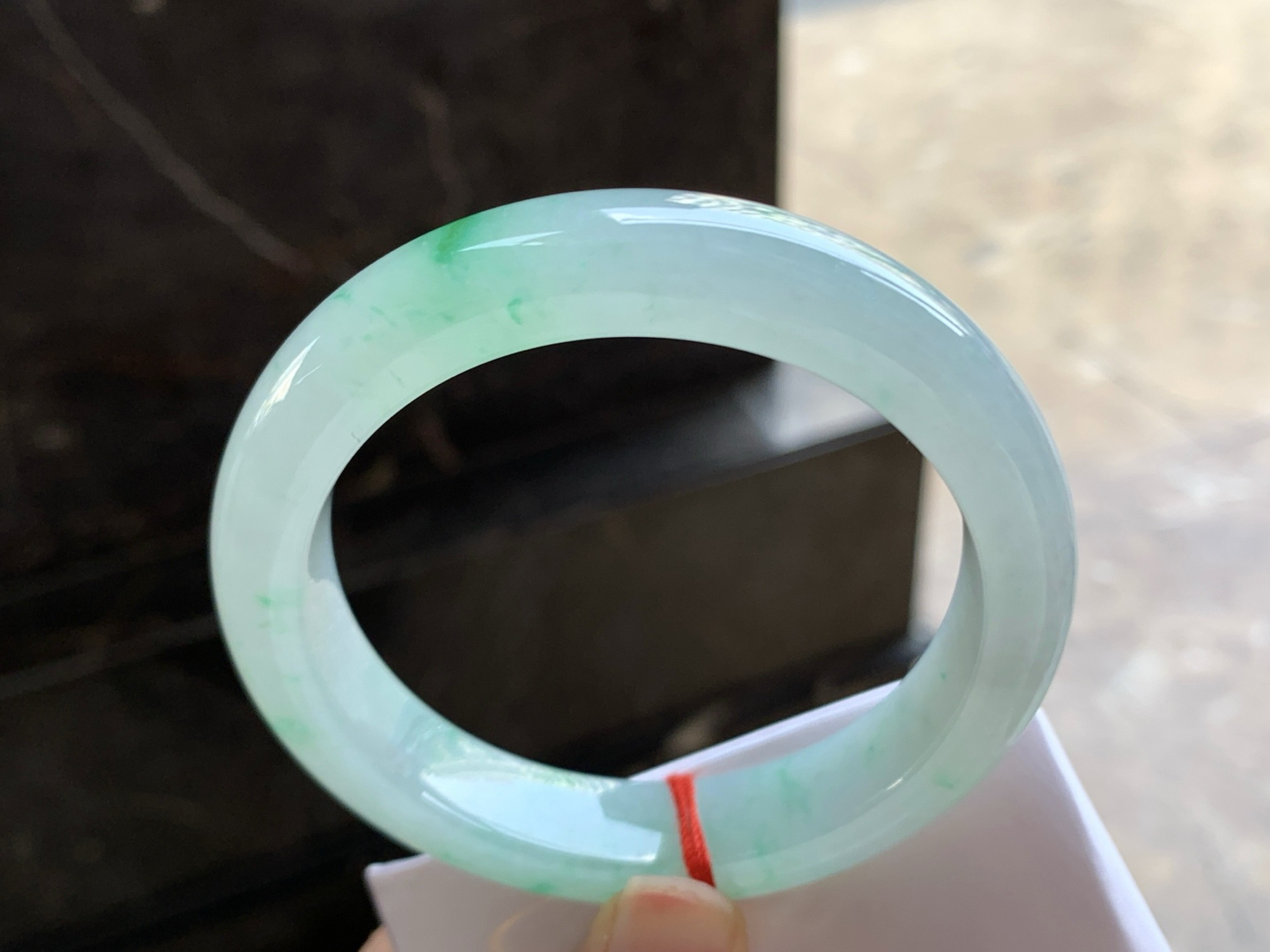 58-12.8-9.1

带色手镯^_^清新细腻 水润