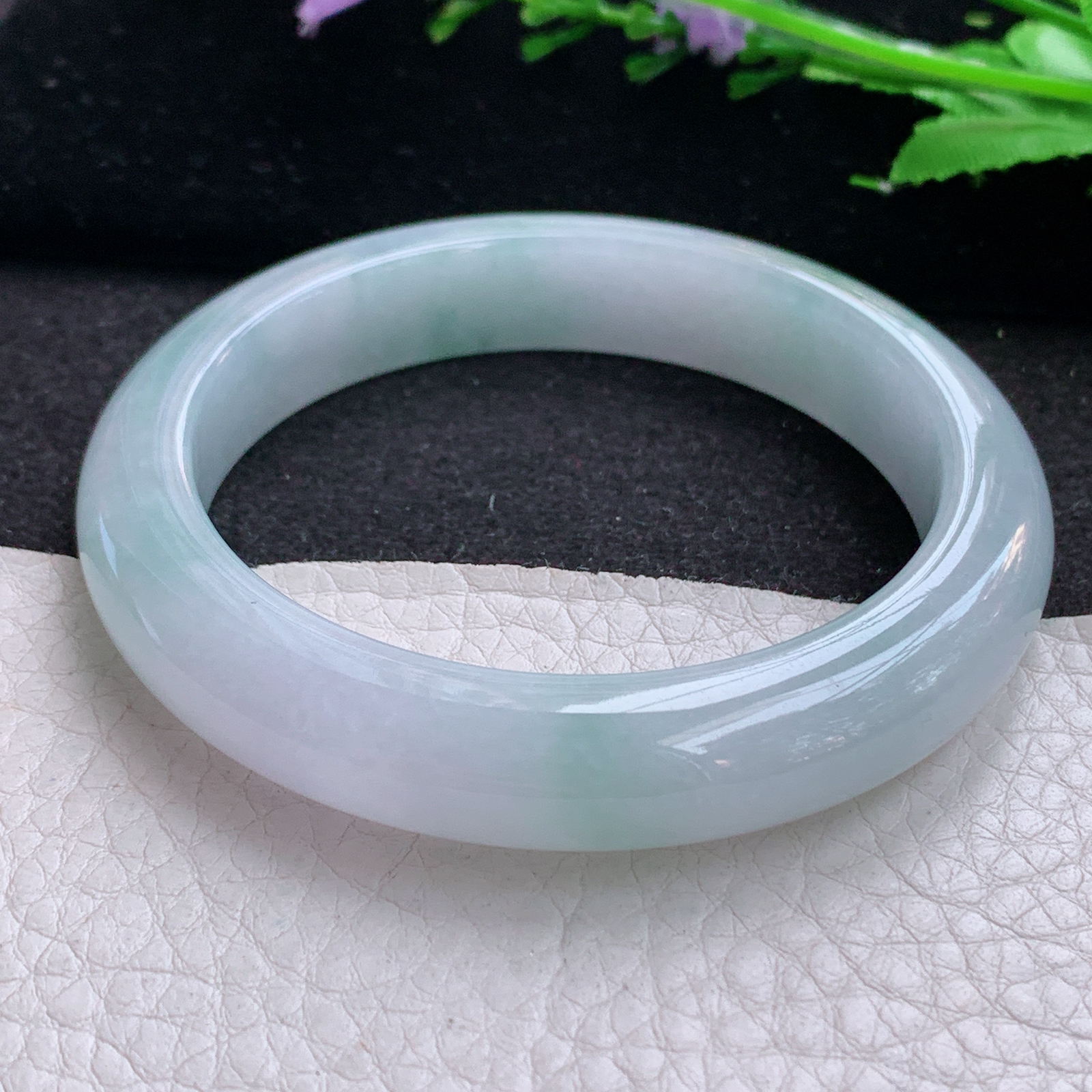 r年轻款55.6*11.6*8.8平安镯 天然缅甸翡翠A货蓝底飘花宽边玉手环