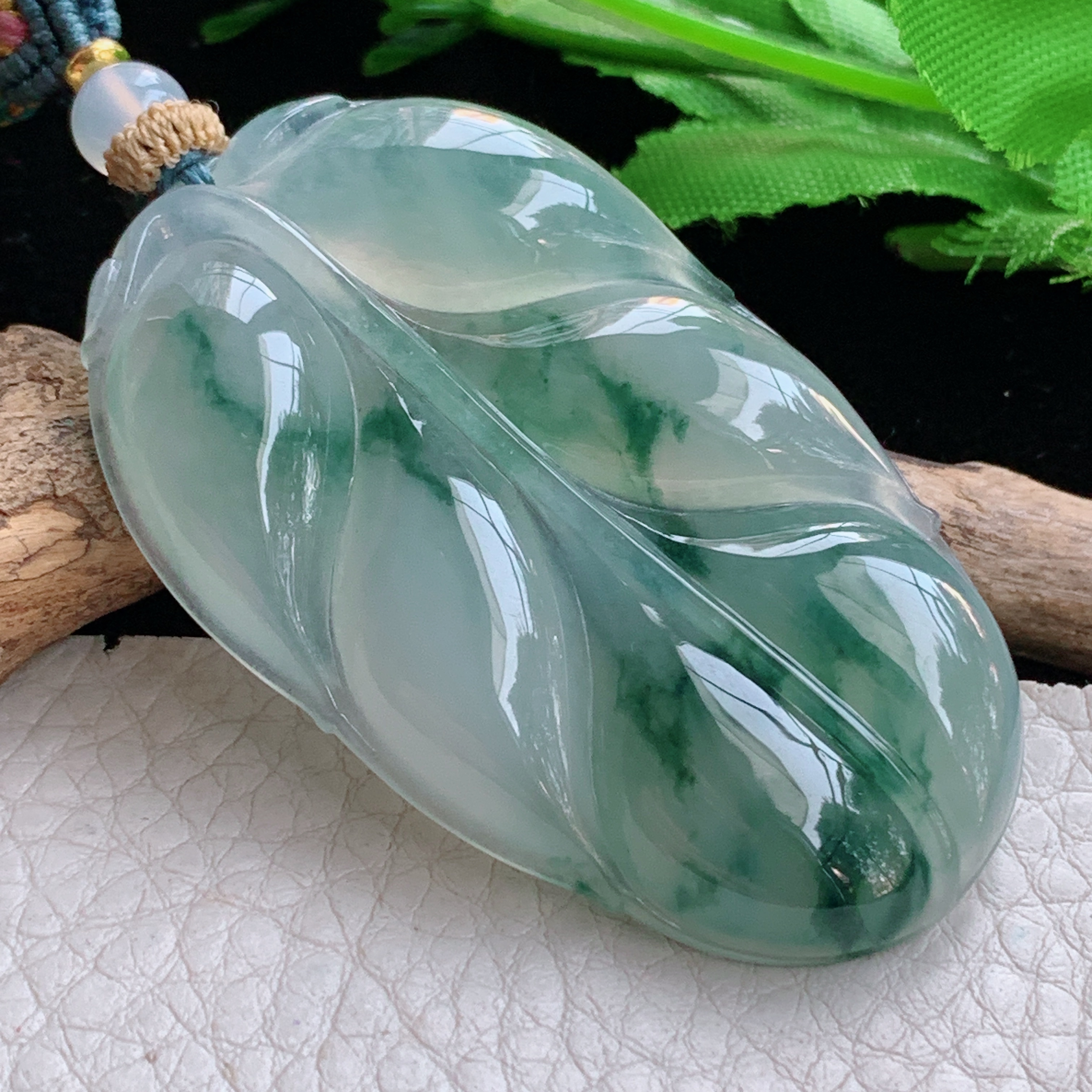 gp 实拍54.3*33.2*6缅甸天然翡翠冰种飘花叶子吊坠金枝玉叶玉坠