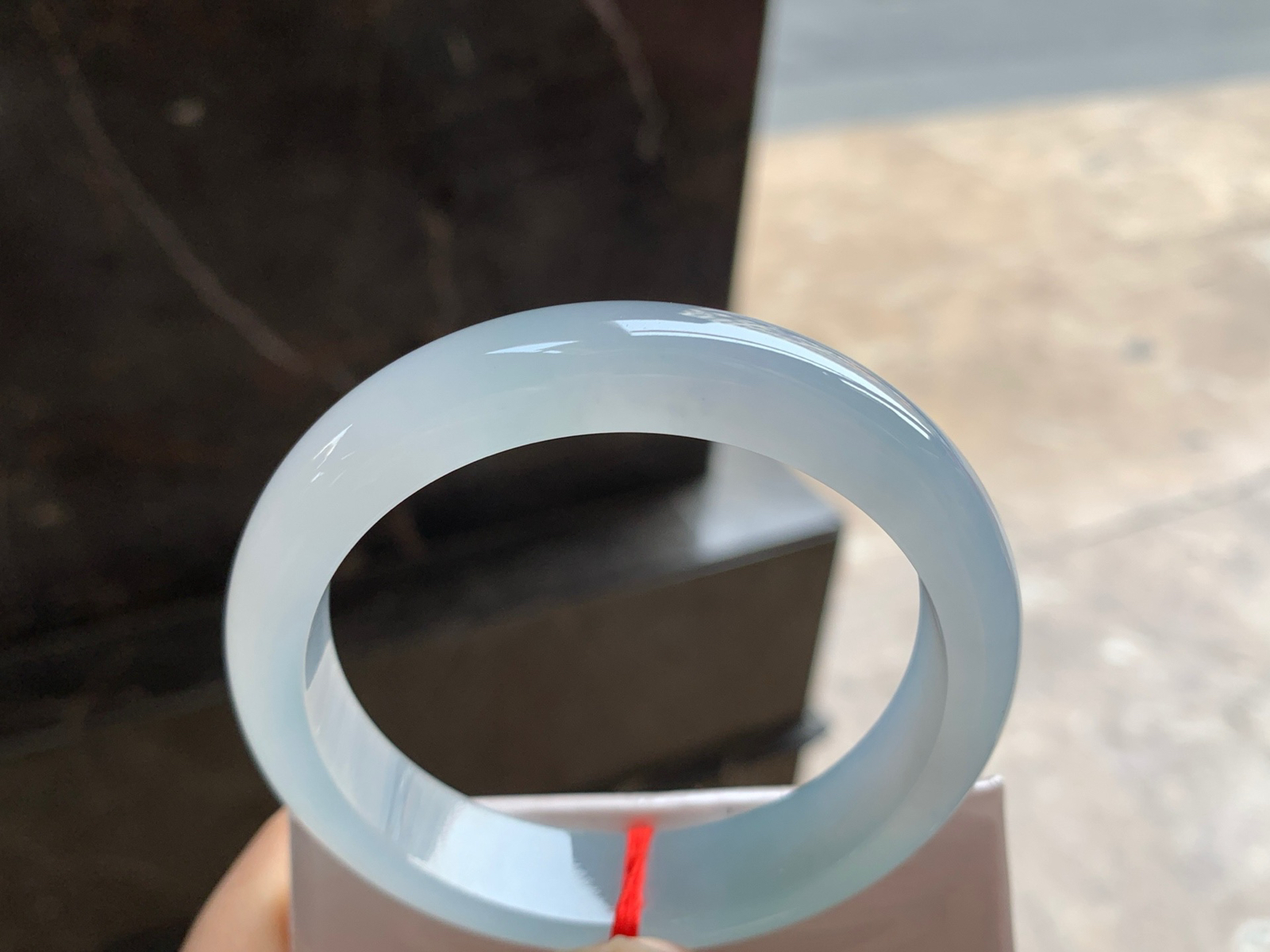 56.5-12.9-7.8

冰种手镯^_^清新冰透 白月光