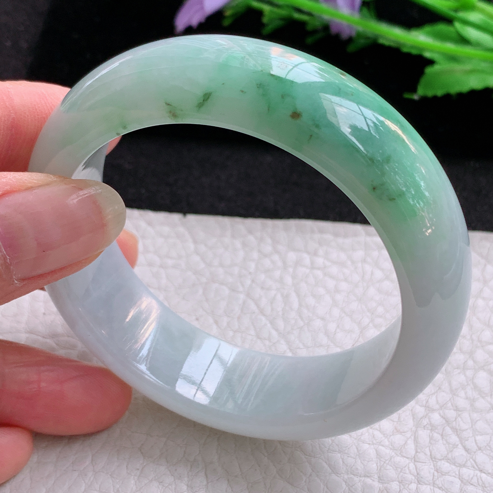 ee飘绿花款54.5*17*9轮胎镯 天然缅甸翡翠A货胶感飘逸宽边玉手环