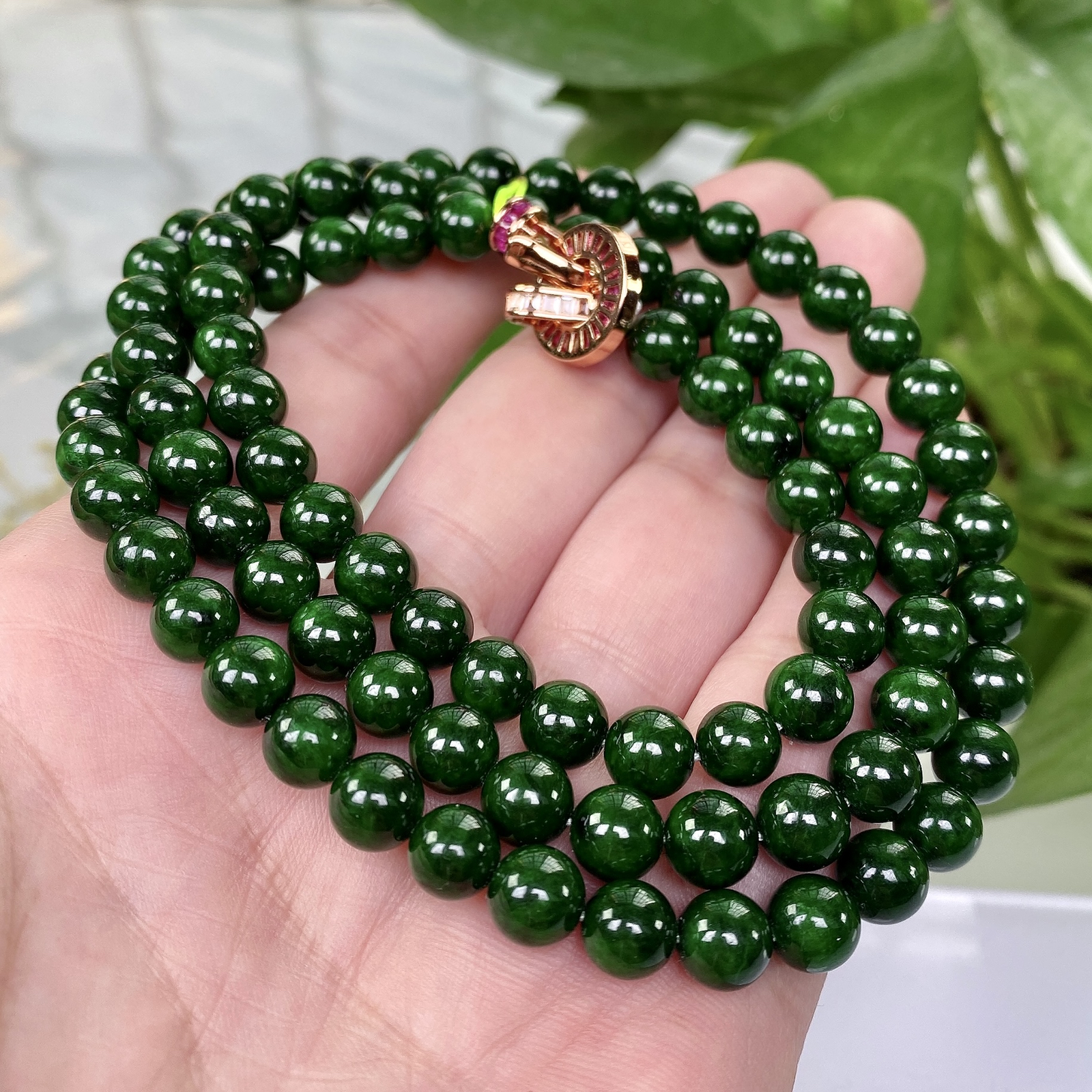 缅甸天然翡翠A货，卡7.5水润辣绿圆珠项链手链，尺寸：7.5mm/90颗，长度680mm，重量：70