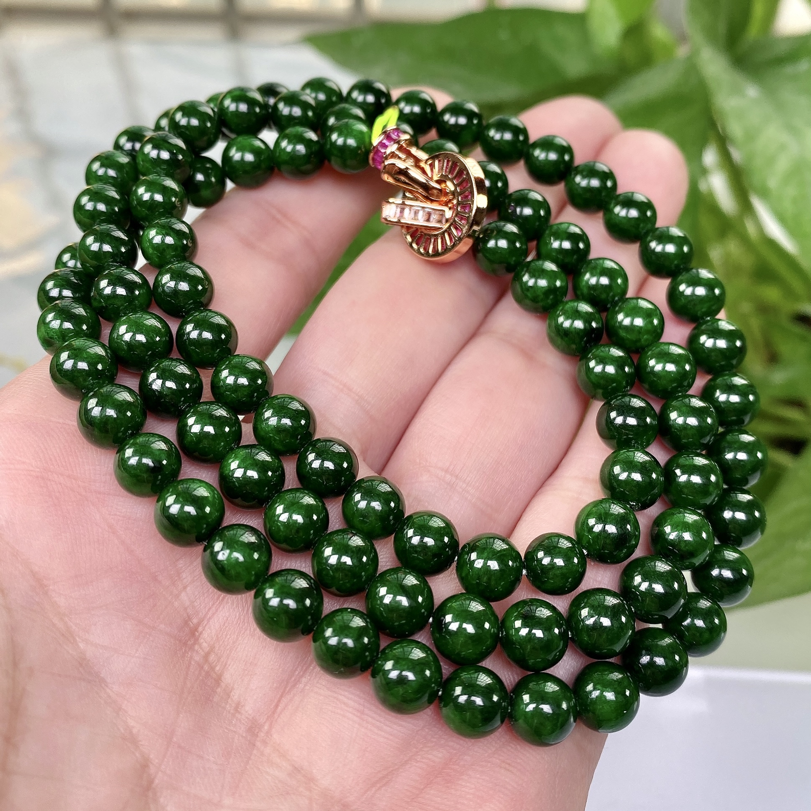 缅甸天然翡翠A货，卡7.5水润辣绿圆珠项链手链，尺寸：7.5mm/90颗，长度680mm，重量：70.23g