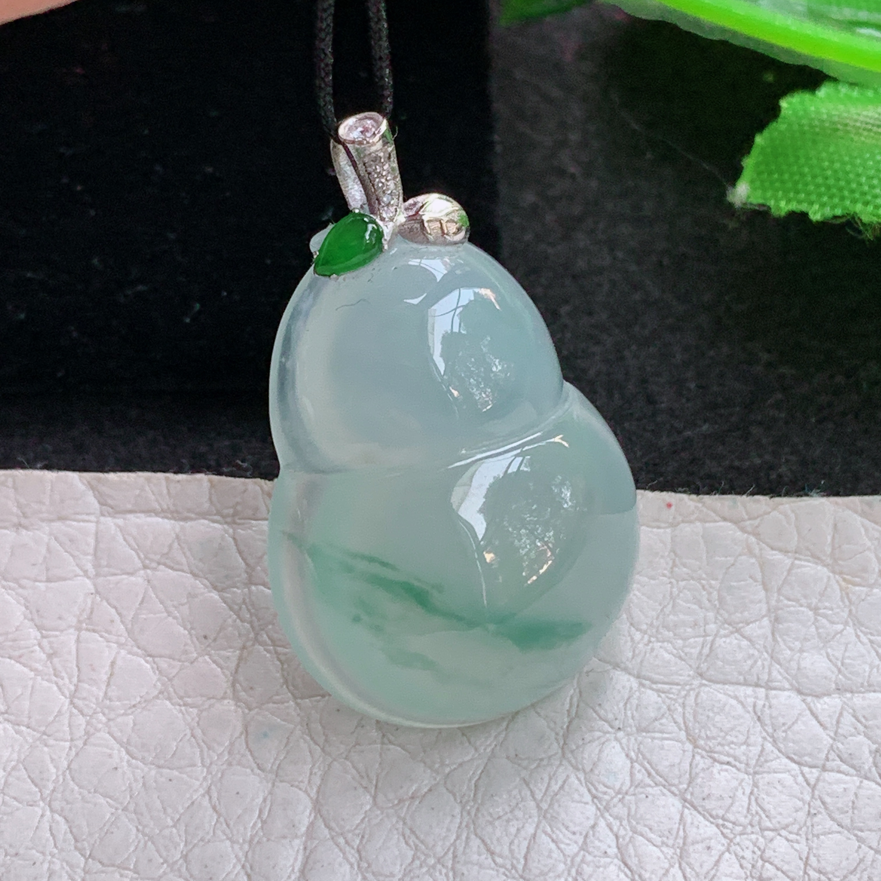 gp 实拍裸石28.5*20.8*8缅甸天然翡翠冰种飘花葫芦吊坠福禄双全镶金玉坠