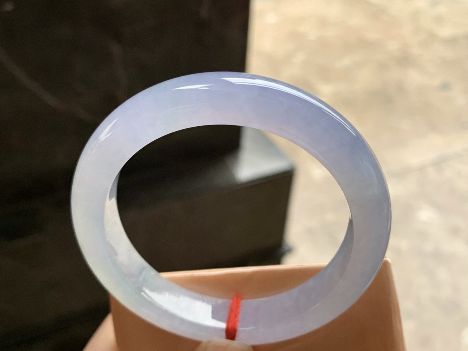 54.5-11.2-8.6

冰紫手镯^_^清新冰透