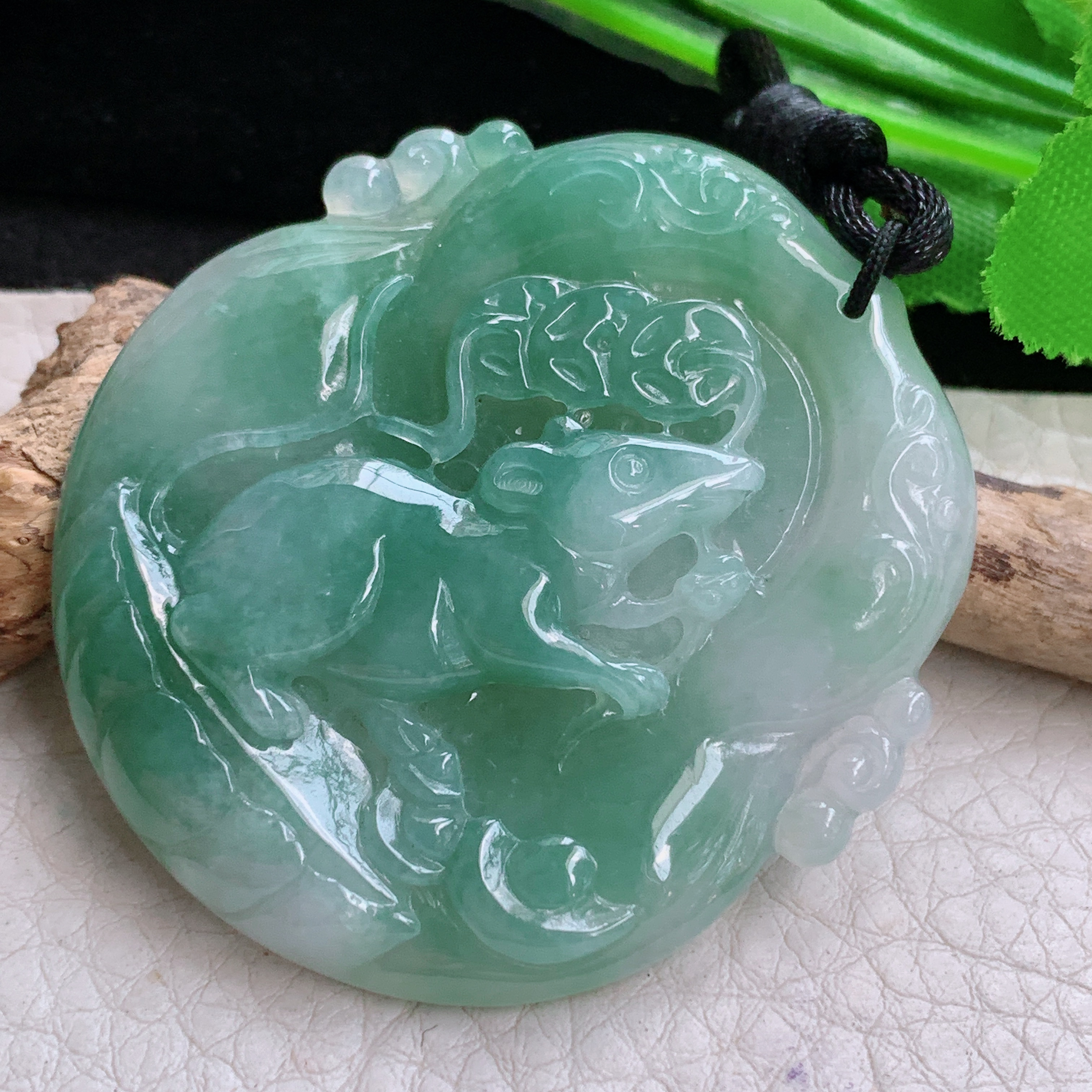 f8实拍48*44.5*6缅甸天然翡翠飘花招财鼠吊坠生肖守护神项坠