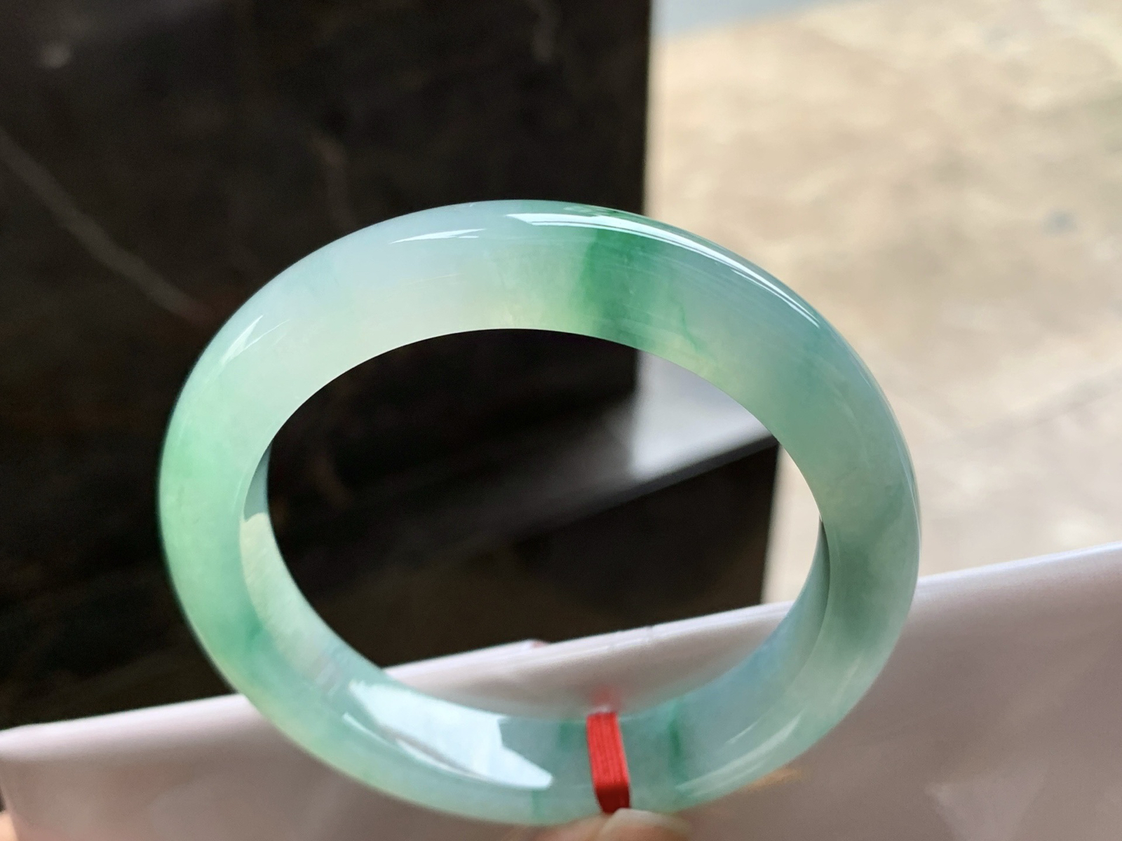 54-10.9-8.8

飘绿手镯^_^清新冰透 色阳