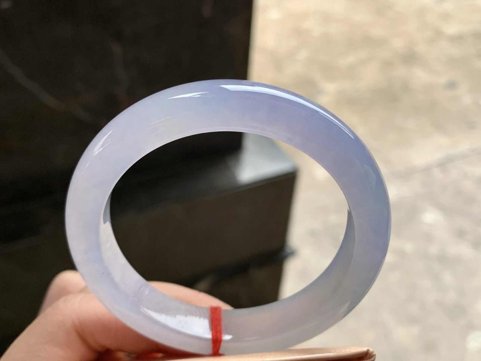 54.5-11.2-8.6

冰紫手镯^_^清新冰透