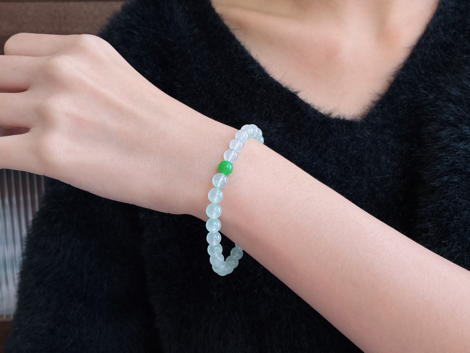 【珠子】冰手串圆珠子手串
【说明】缅料 性价比高  
【尺寸】6mm
【重量】12克