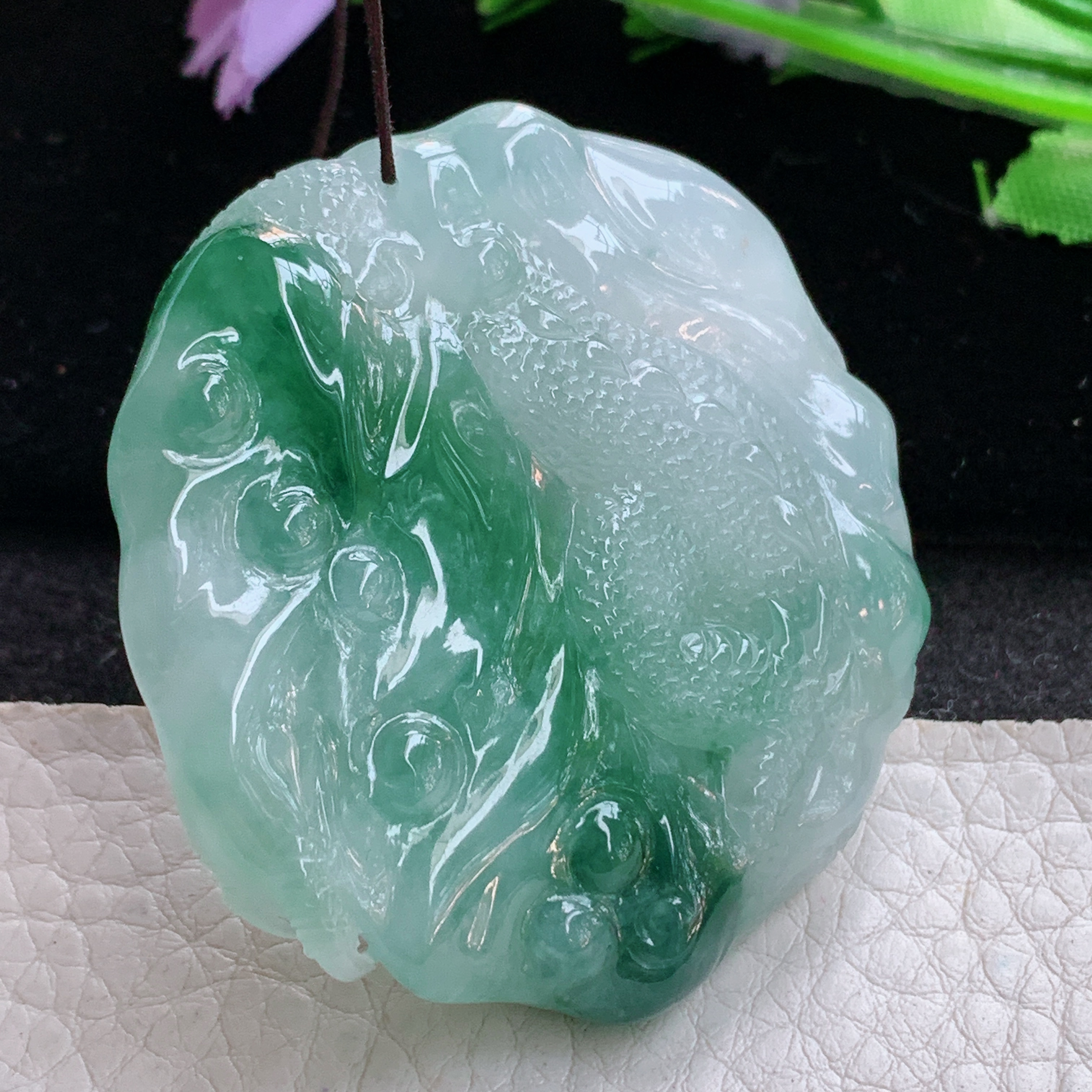 Sx实拍49.5*48*11.3缅甸天然翡翠冰飘绿花望精雕龙牌吊坠男款龙牌项坠